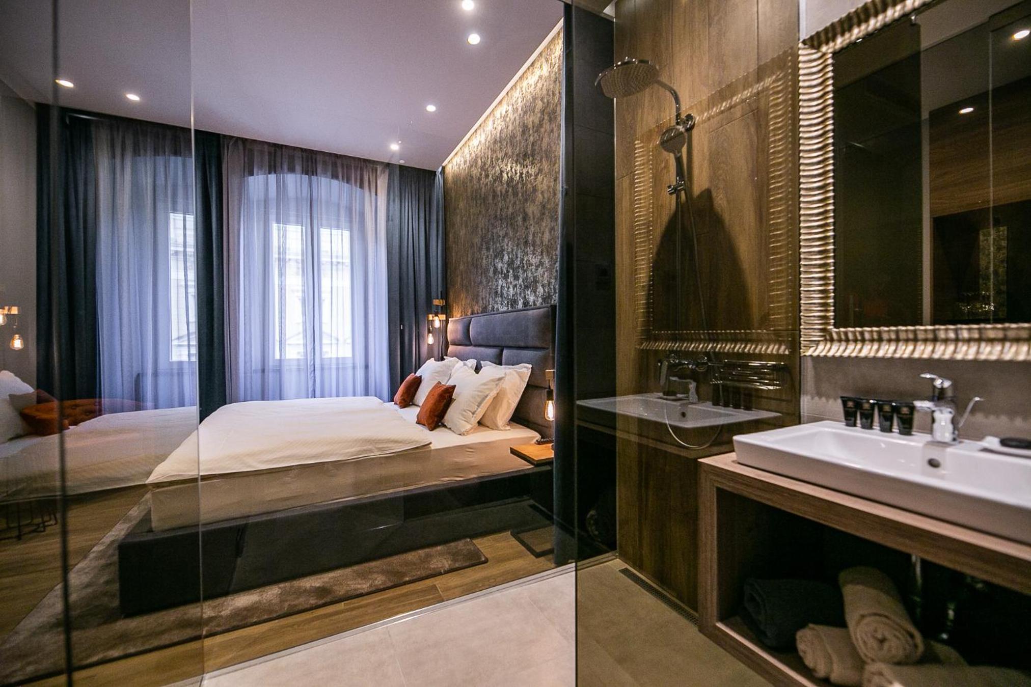 Deluxe Double Room - Photo 3