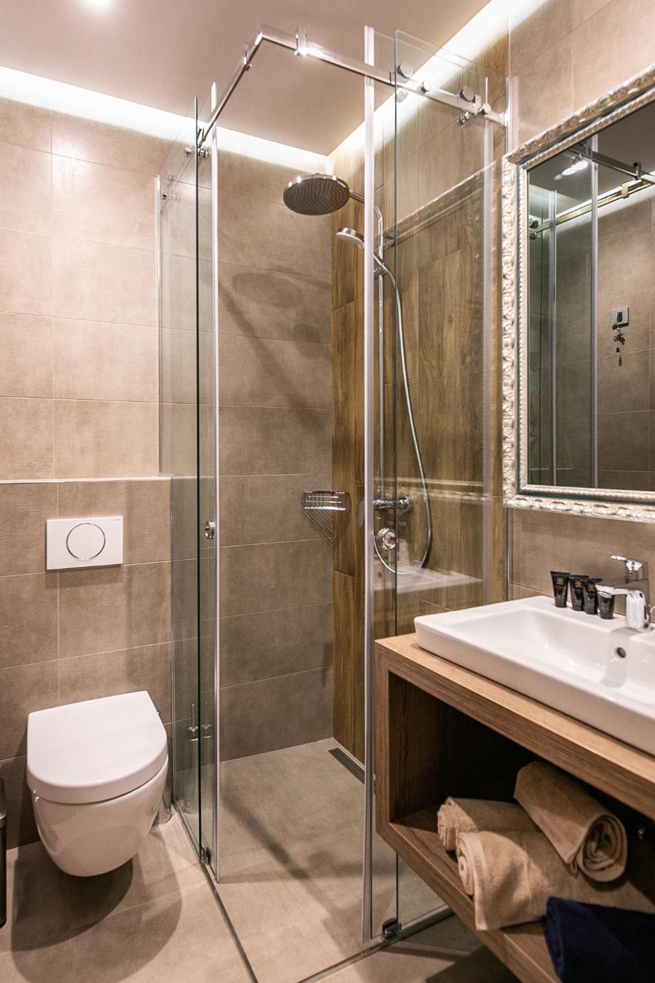 Standard Double Room - Photo 5