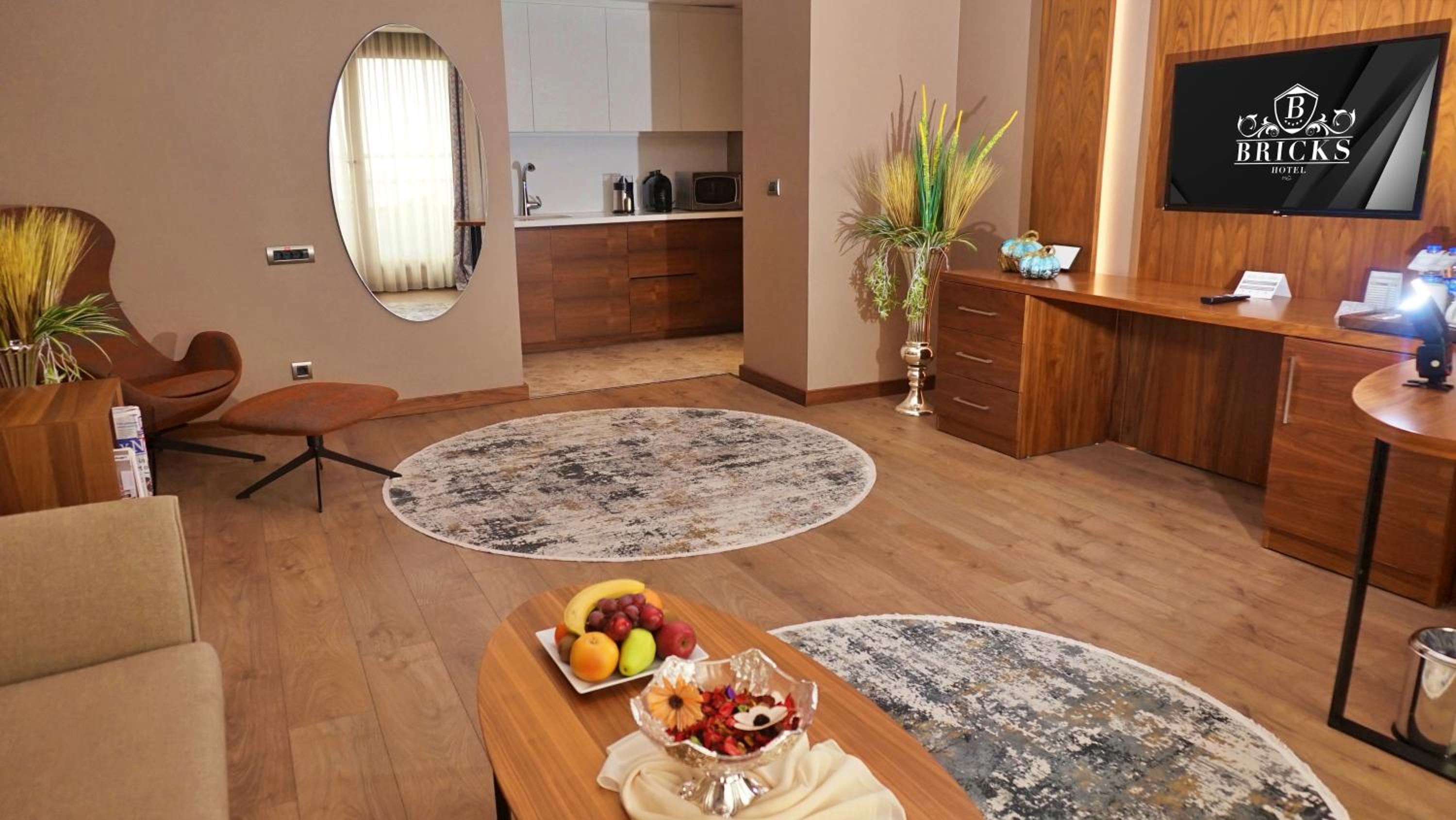 King Suite With Free Airport Transfer photo 3