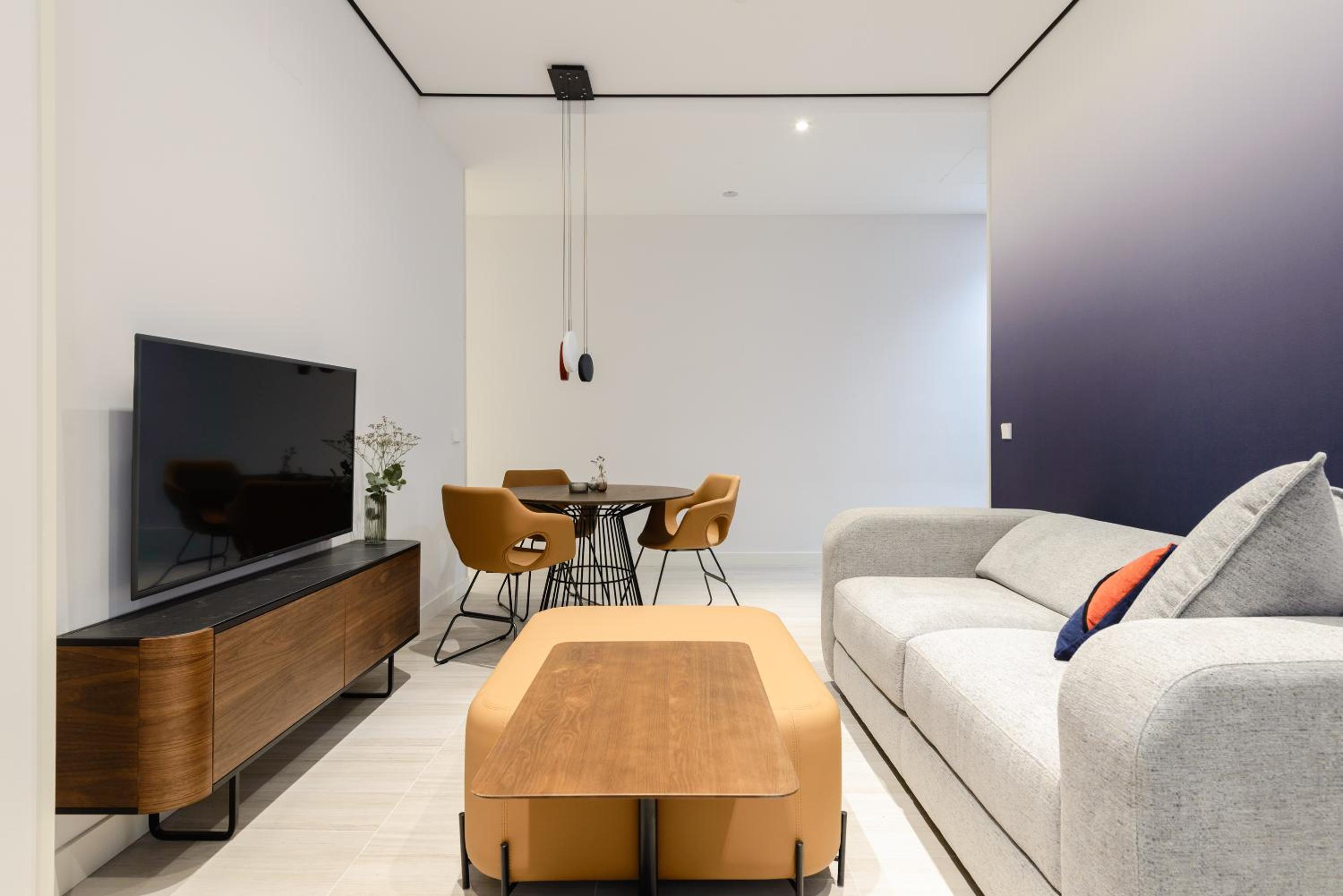 One-Bedroom Apartment - Photo 7