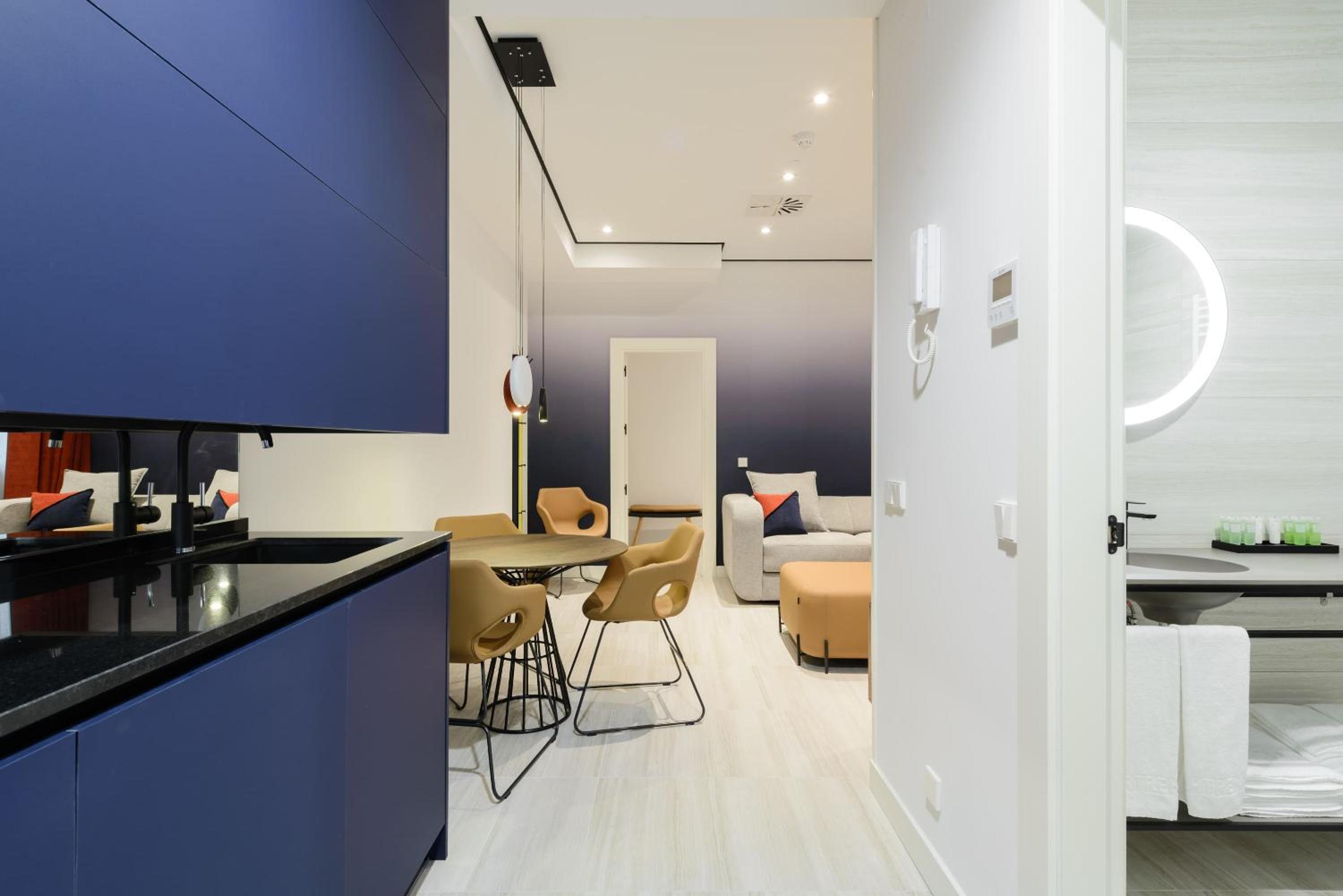 One-Bedroom Apartment - Photo 6