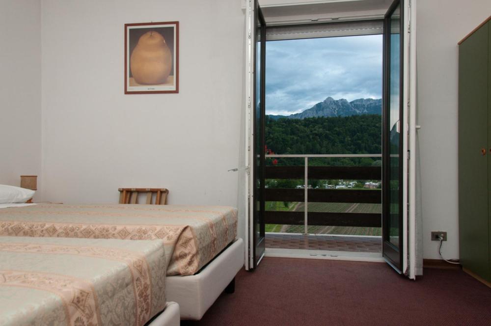 Double or Twin Room - Photo 2