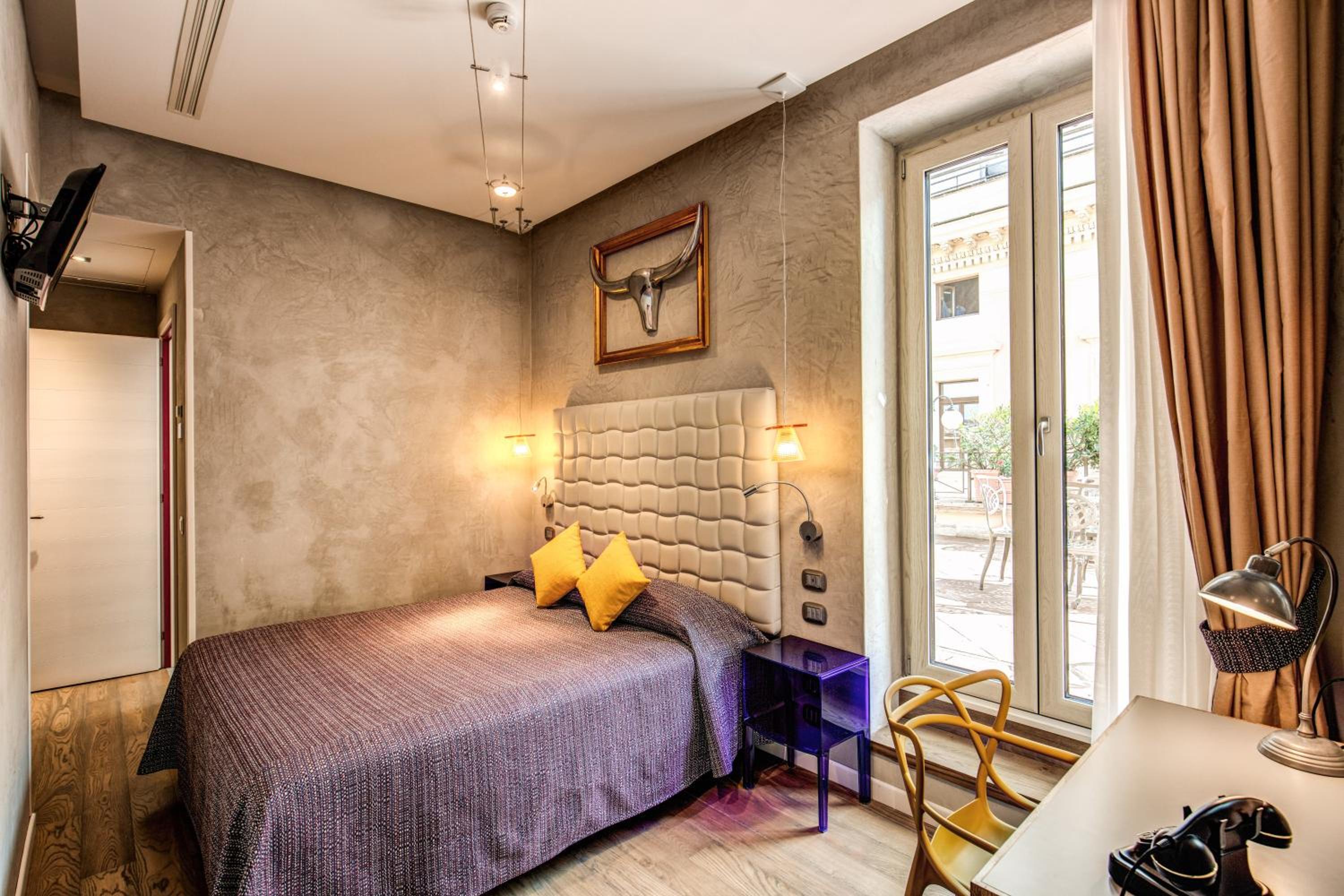 Double or Twin Room with City View