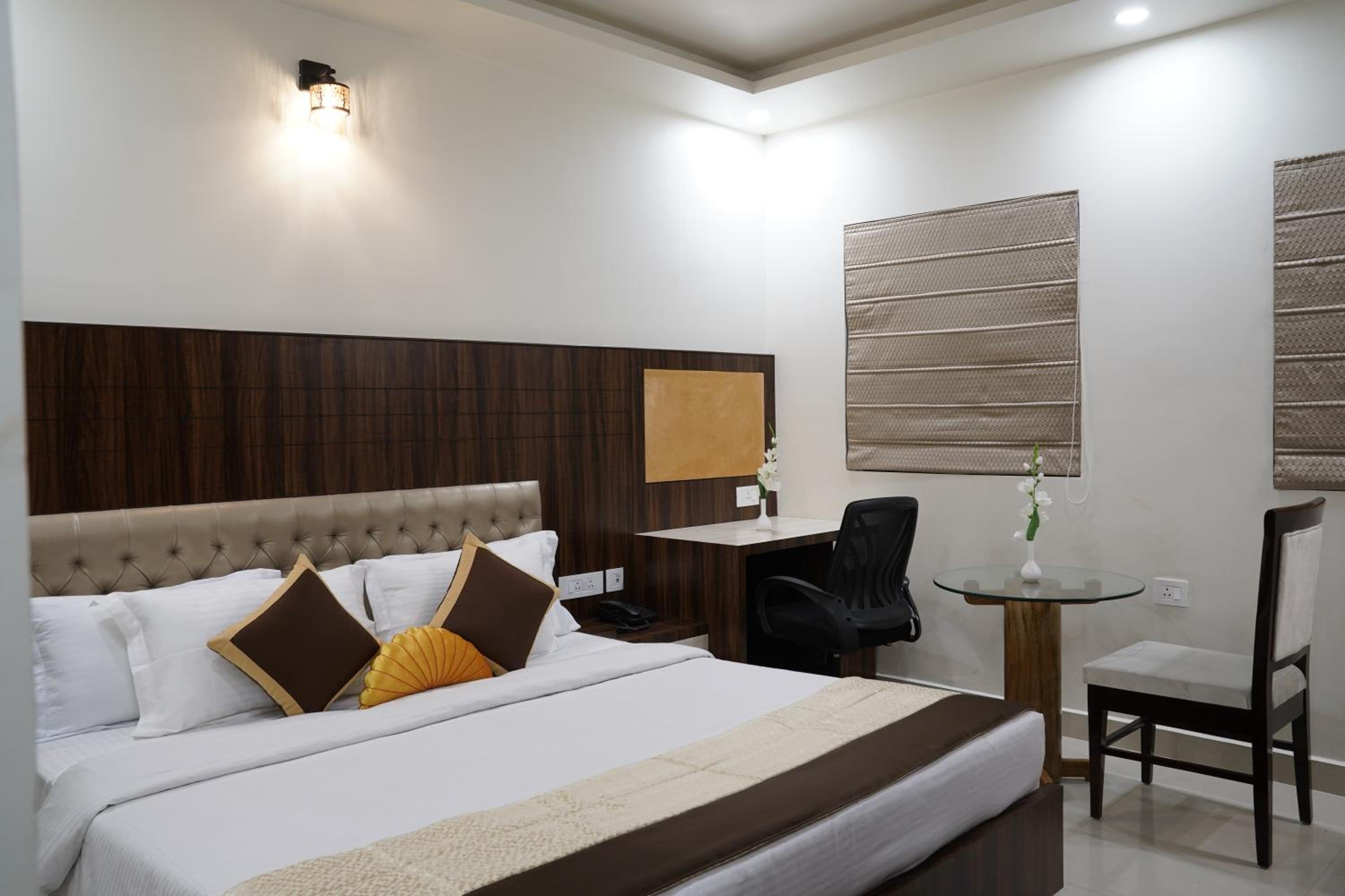 Deluxe Double Room photo 3
