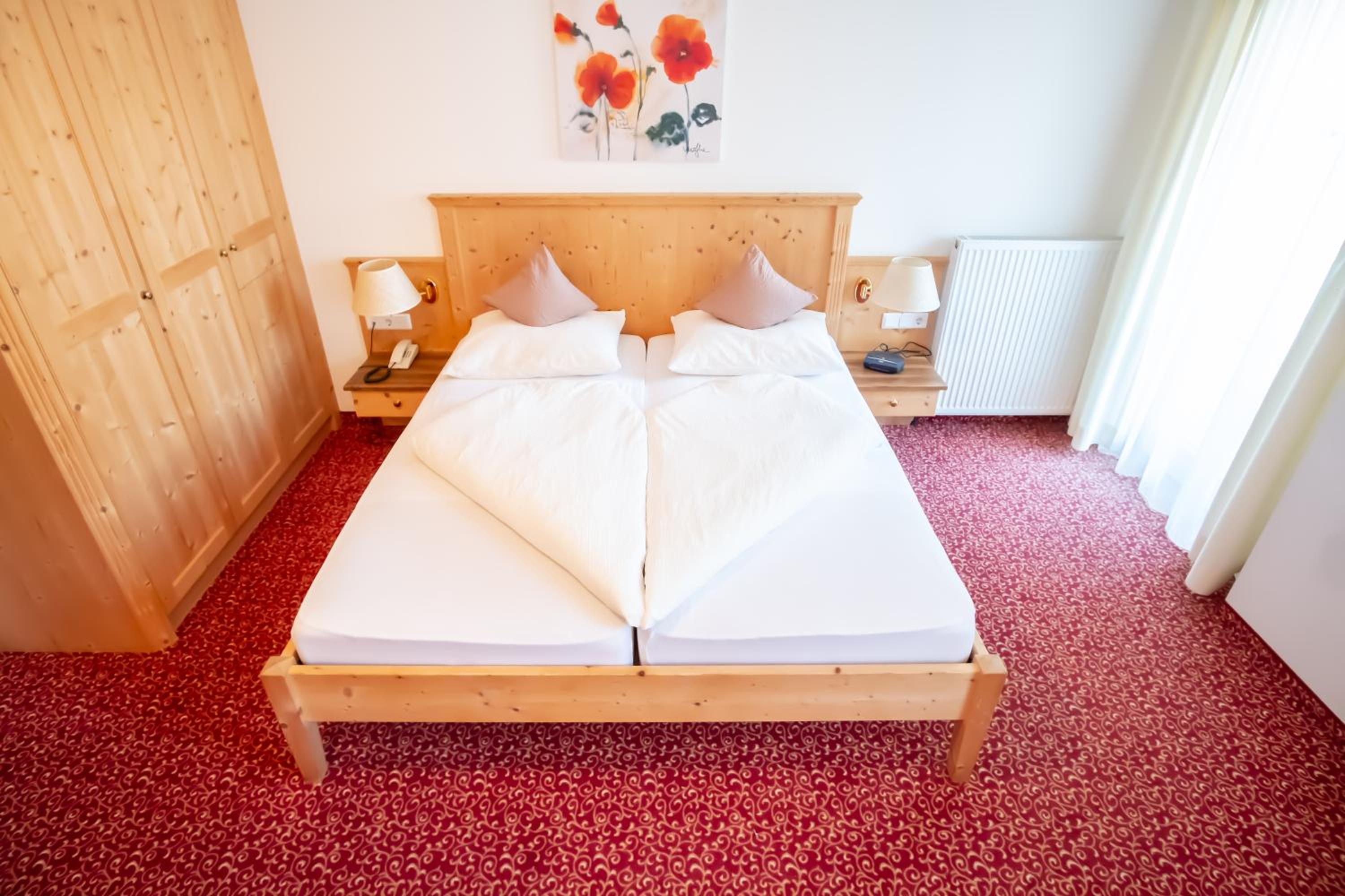 Standard Double Room - Photo 4