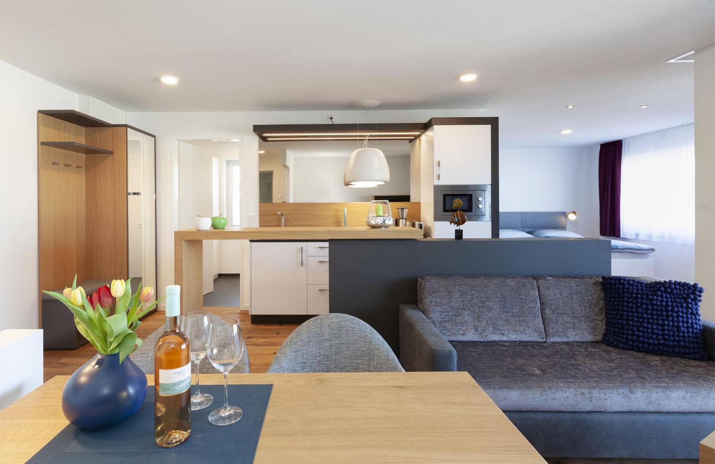 Superior One-Bedroom Apartment with Balcony