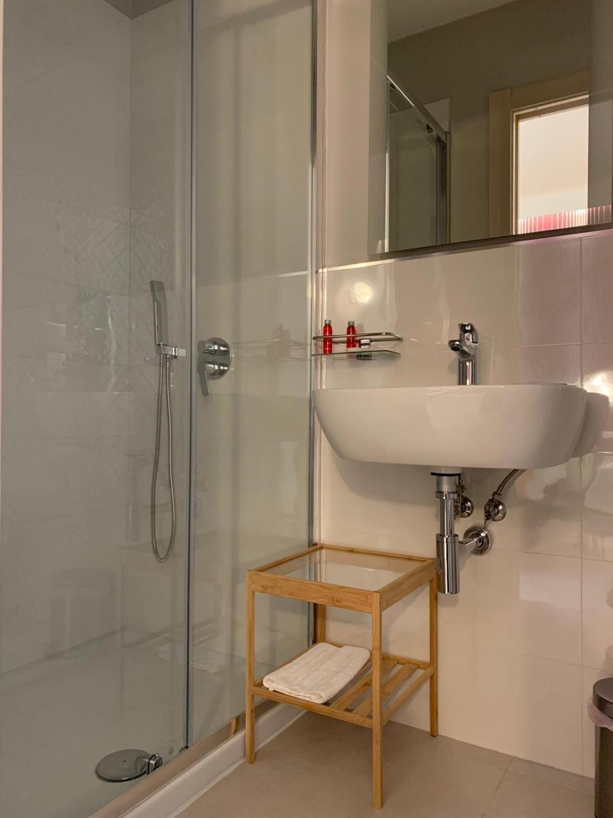 Double Room - Photo 14