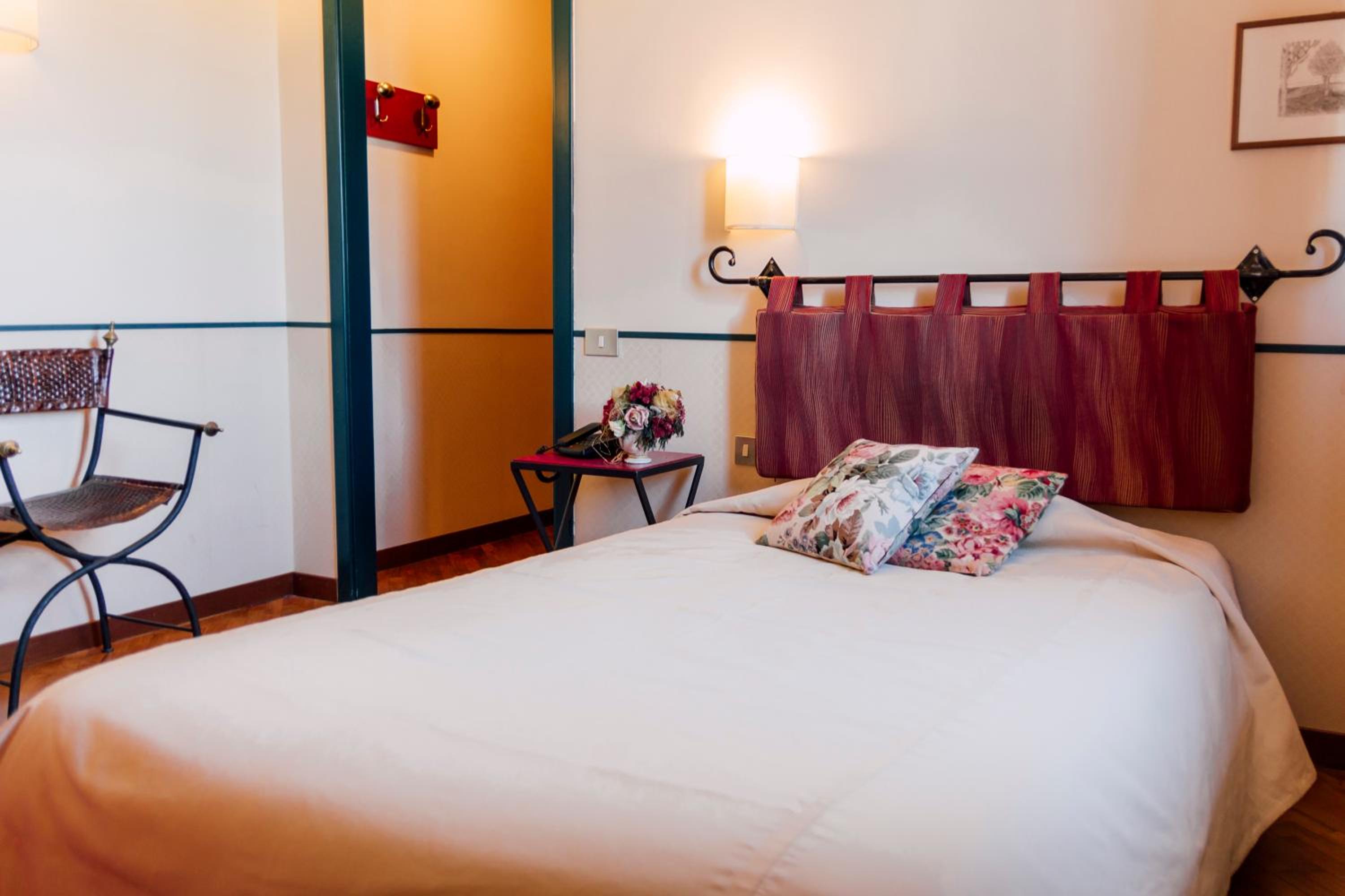 Single Room photo 1