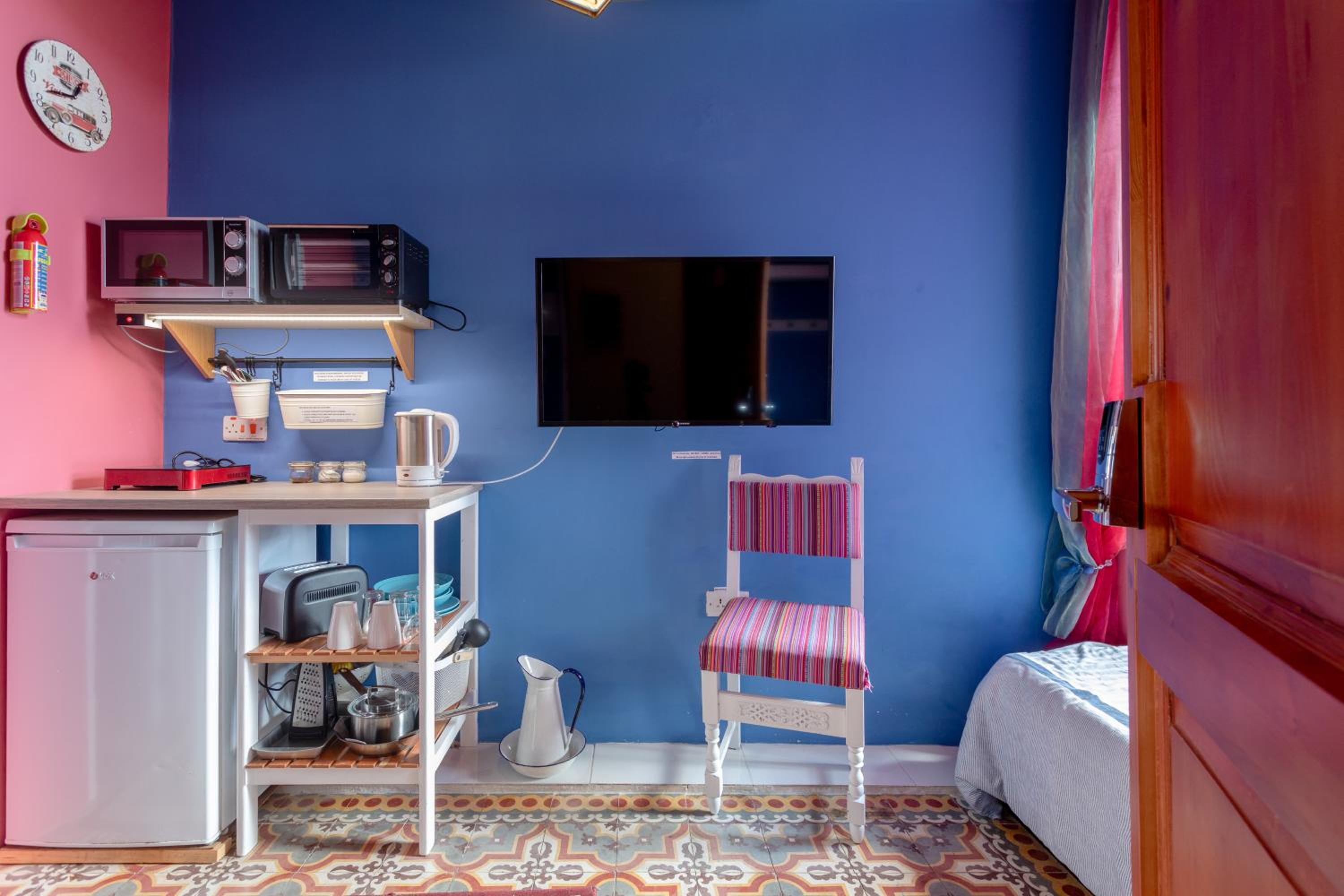 Single Room photo 2