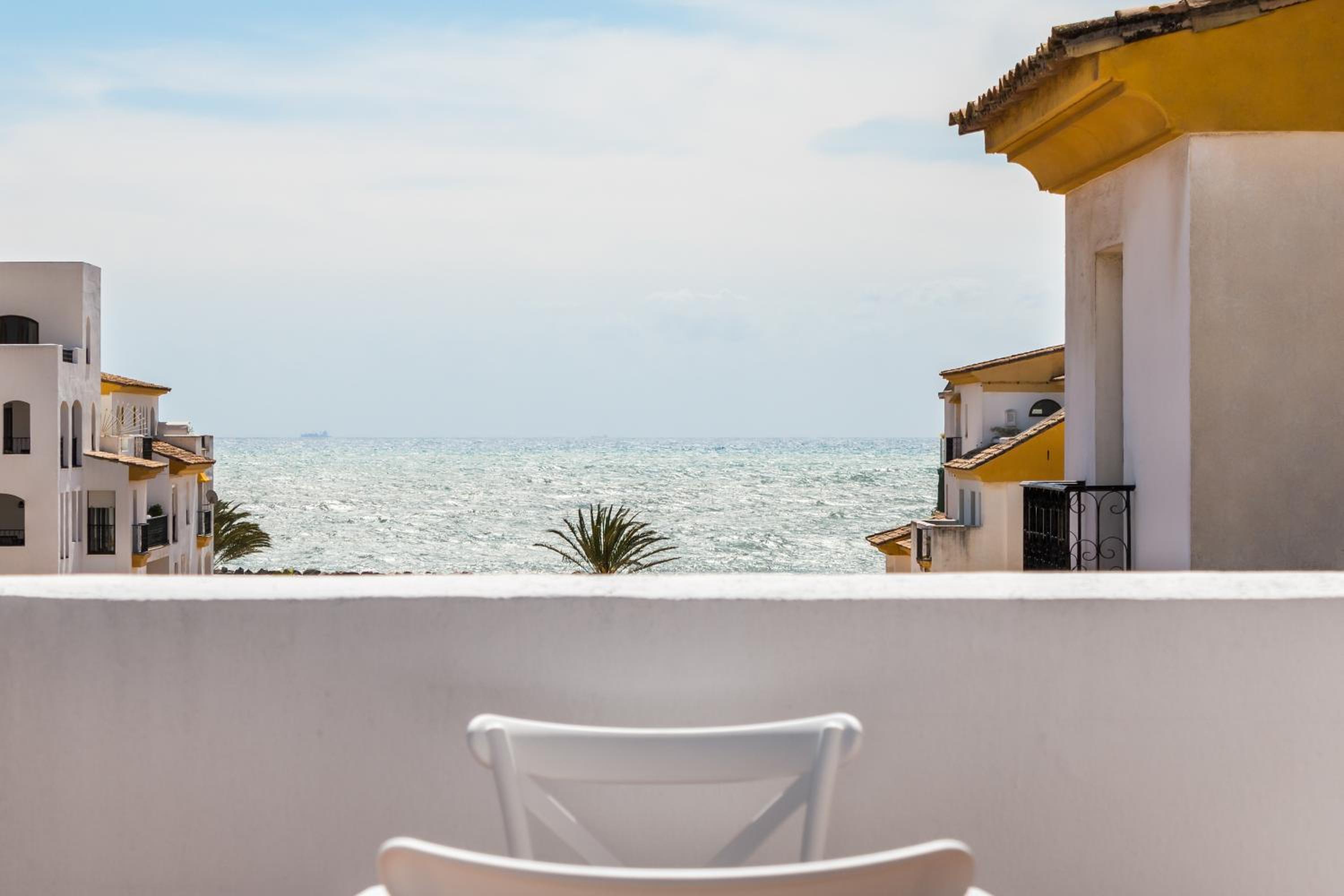 Suite with Sea View - Photo 5
