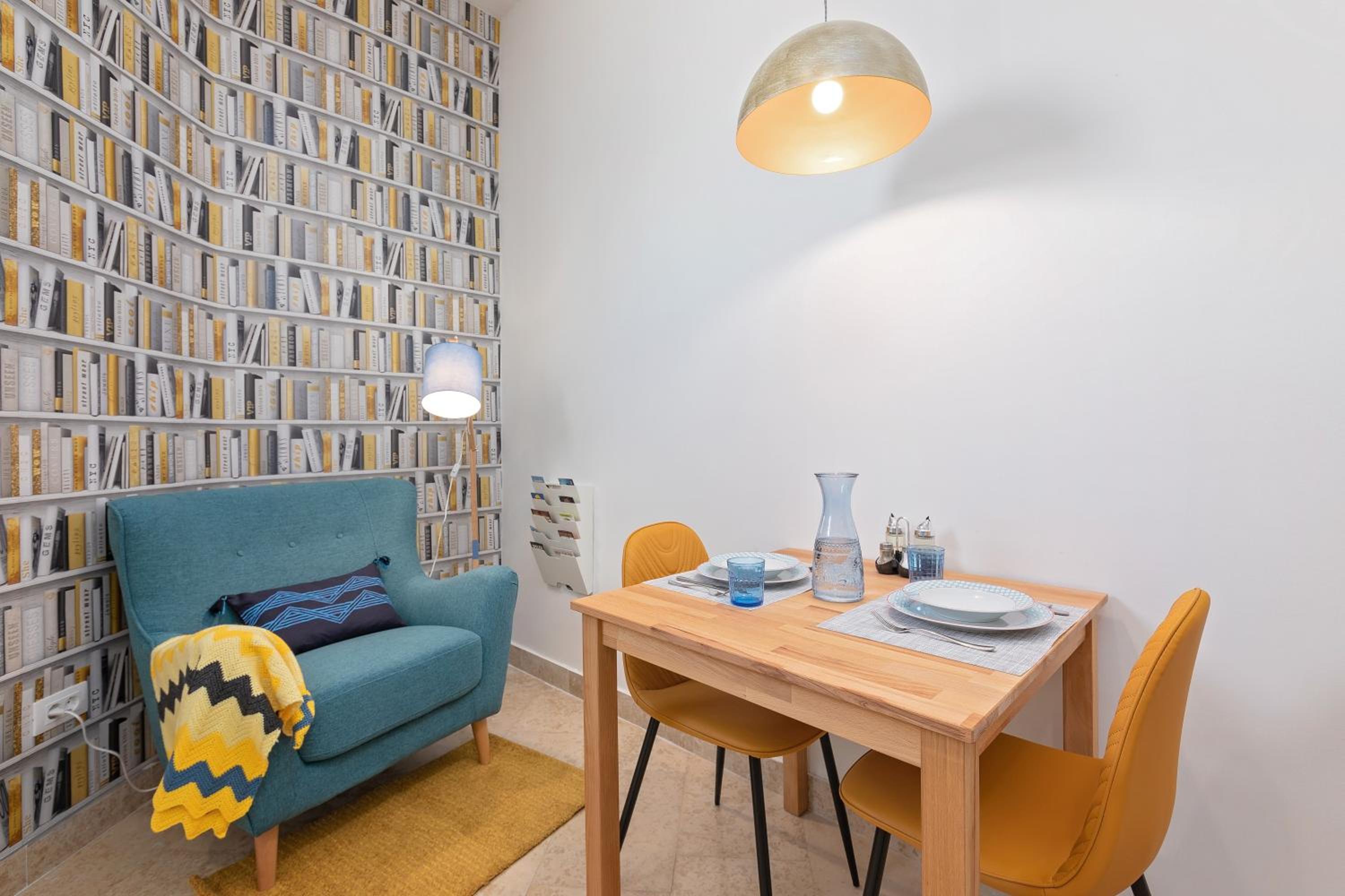 One-Bedroom Apartment - Photo 15