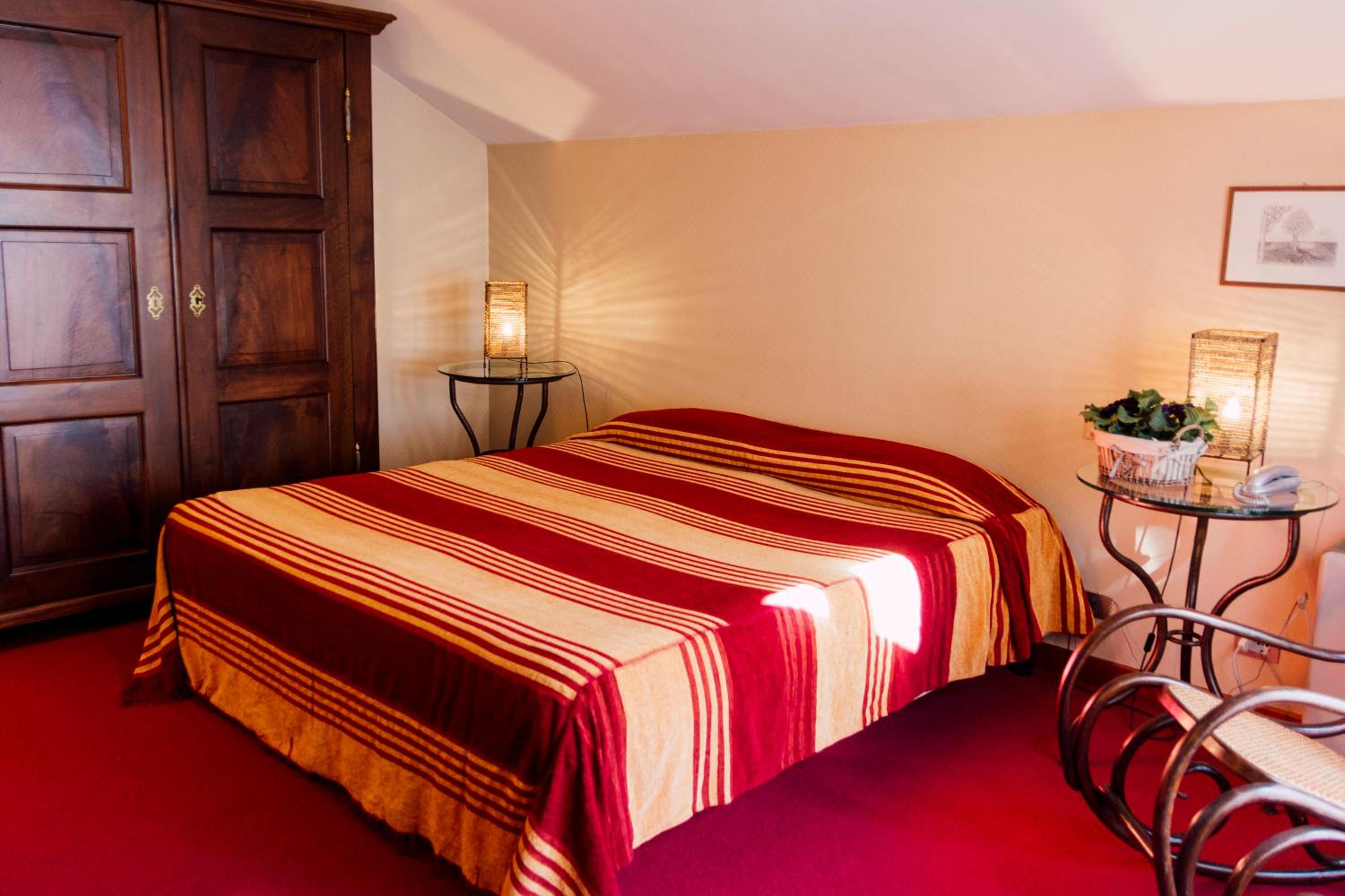Superior Double or Twin Room - Photo 3