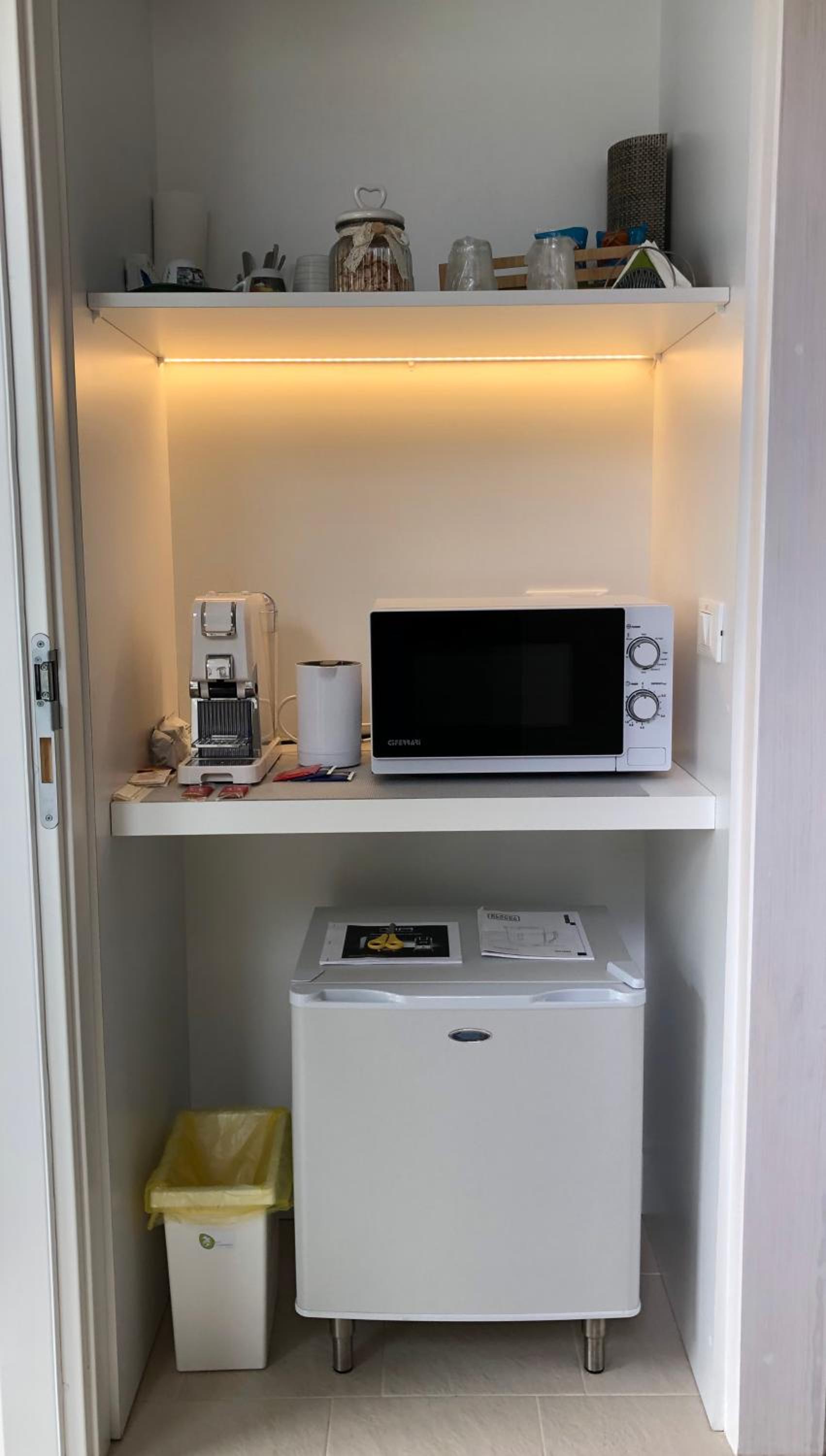 Double or Twin Room with Private Bathroom photo 2
