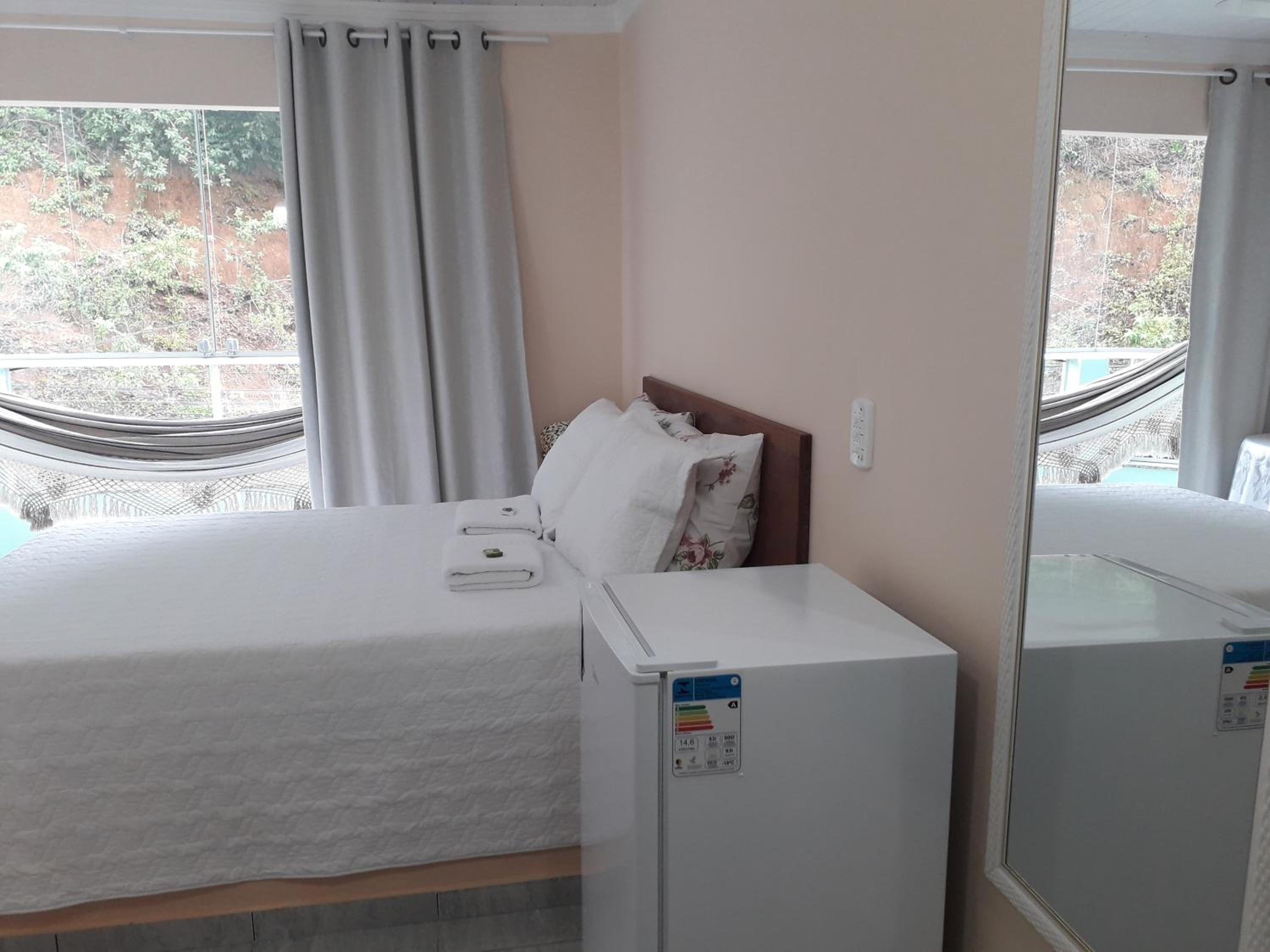 Suite with Balcony - Photo 4