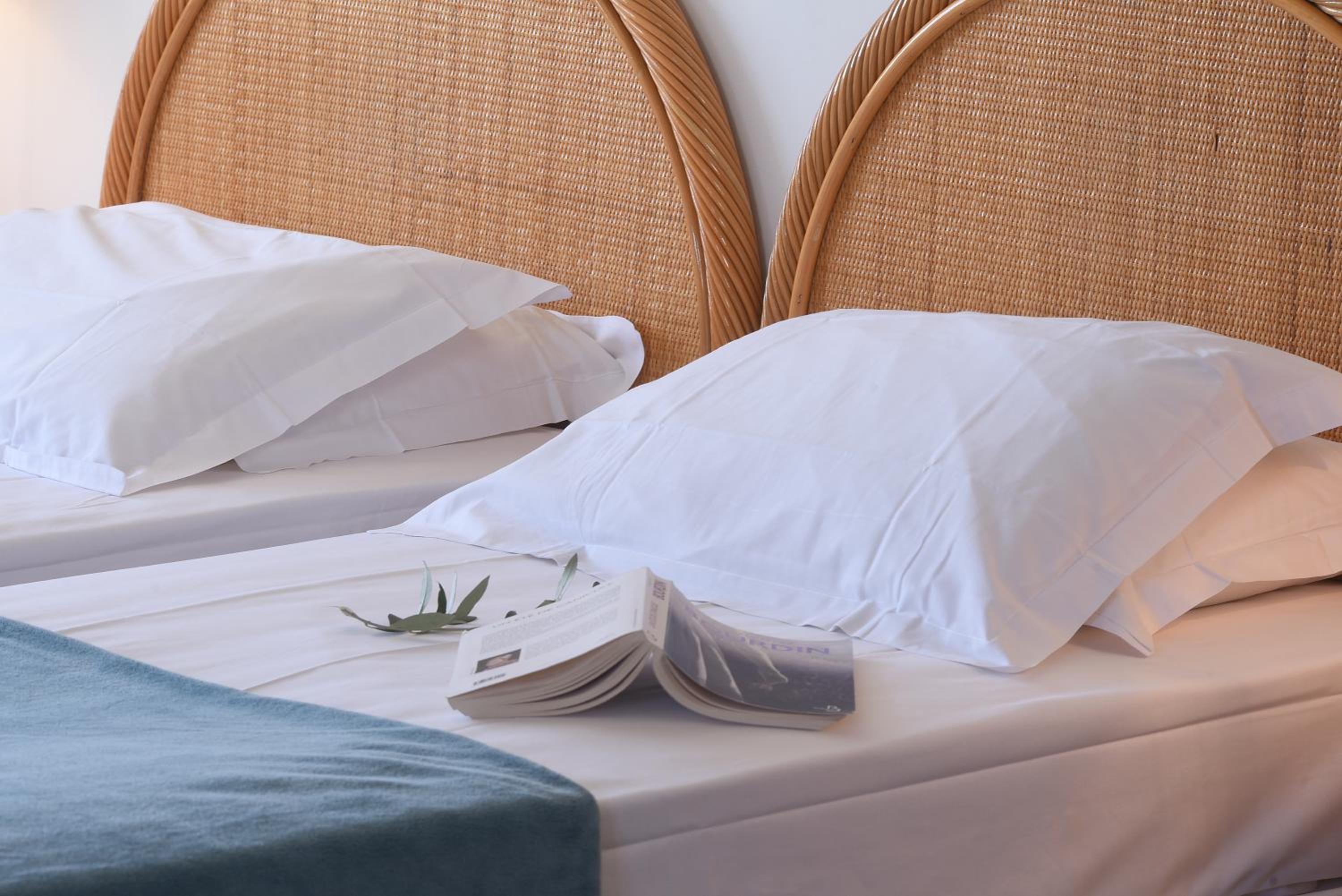 Double Room with Sea View - Photo 7