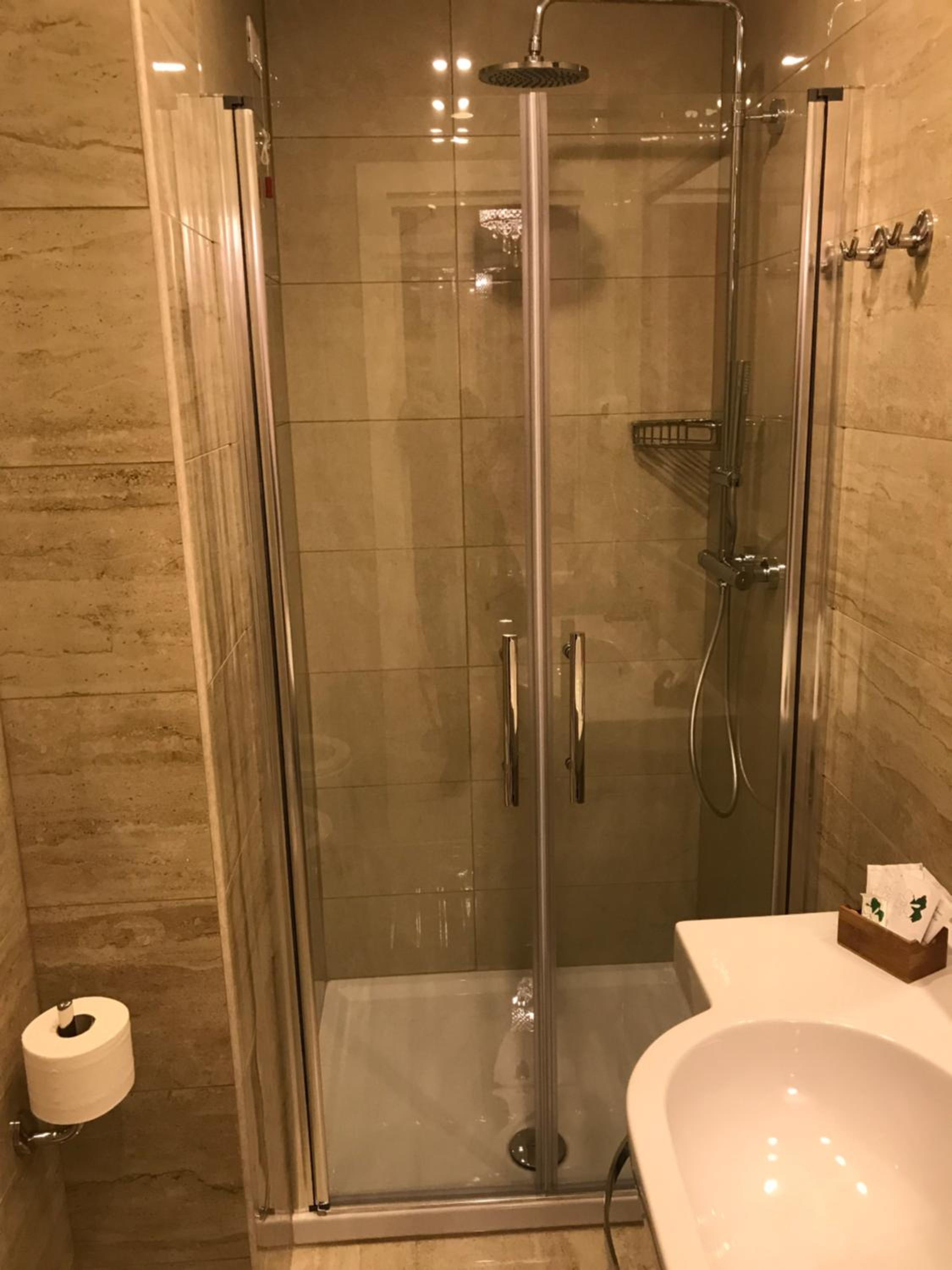 Deluxe Room - Photo 3