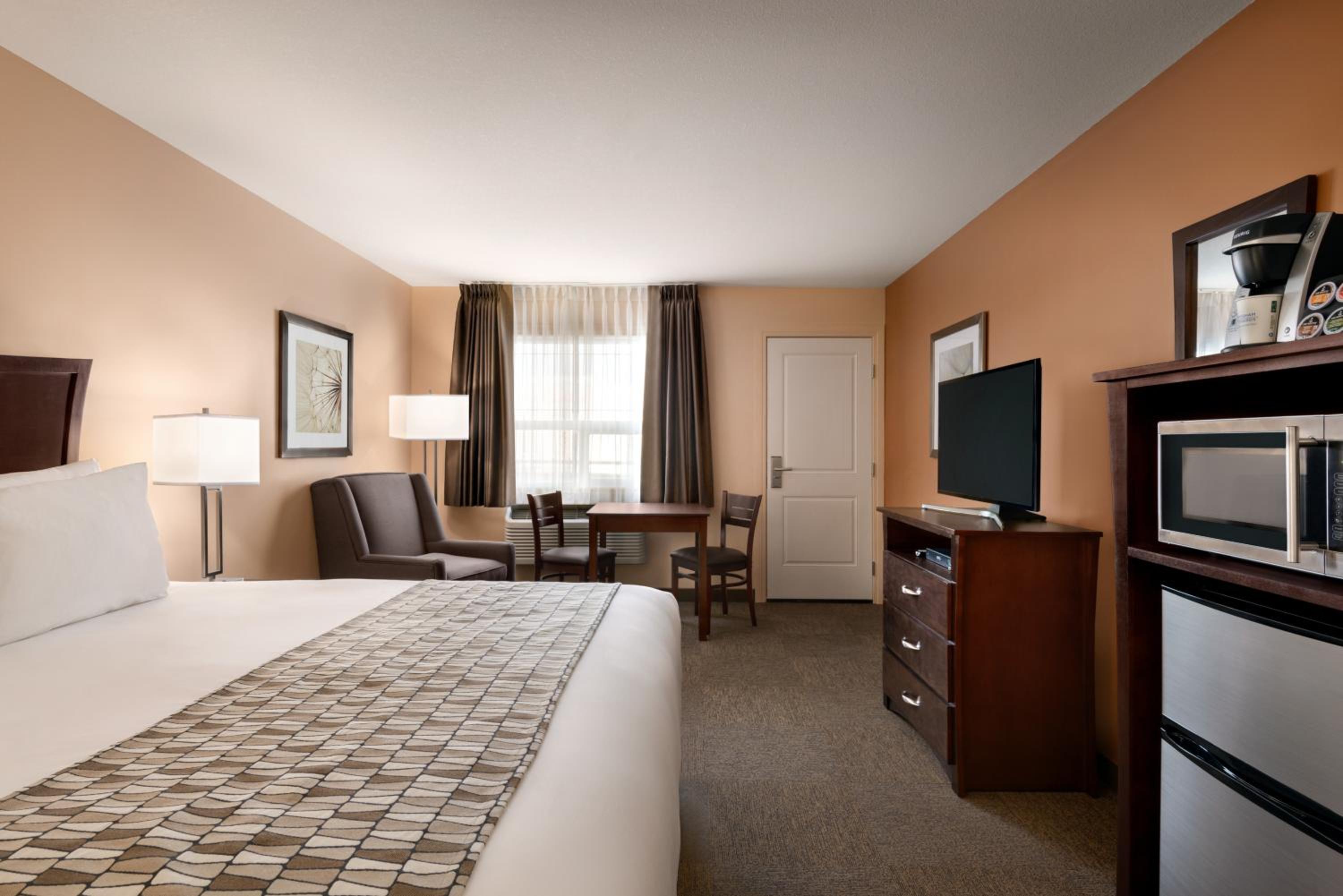 King Room - Non-Smoking - Photo 2