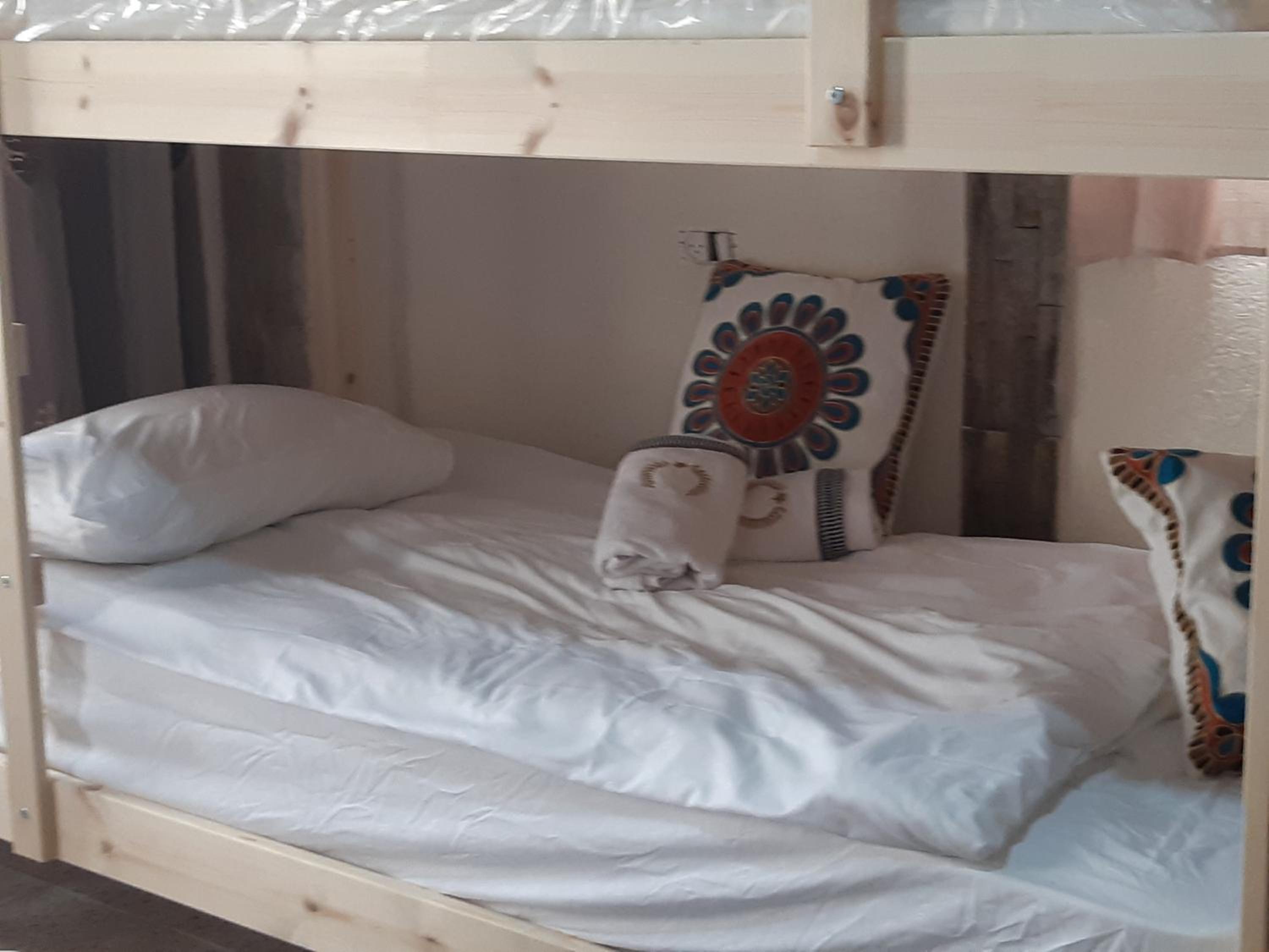 Bed in 4-Bed Mixed Dormitory Room