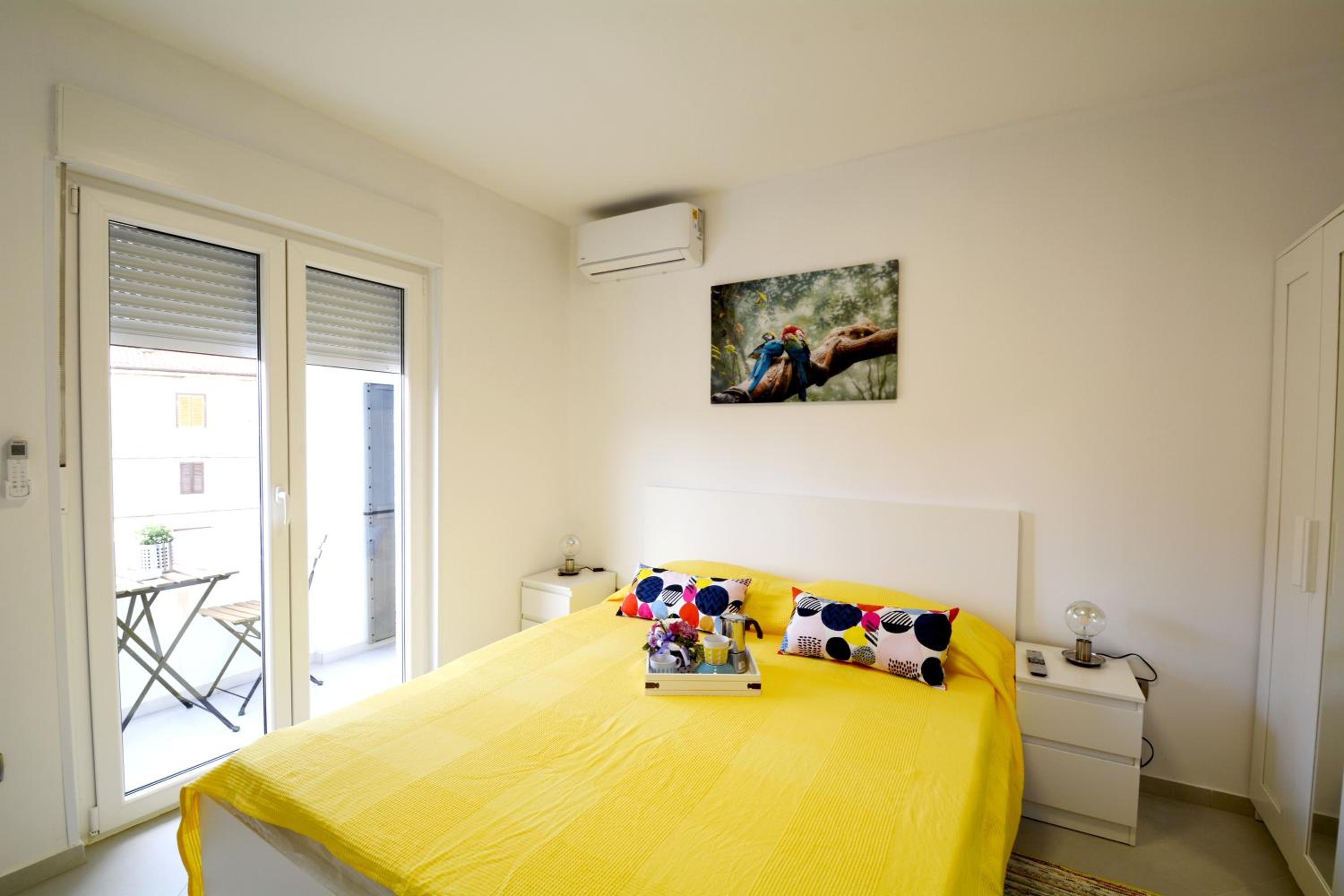 One-Bedroom Apartment photo 3