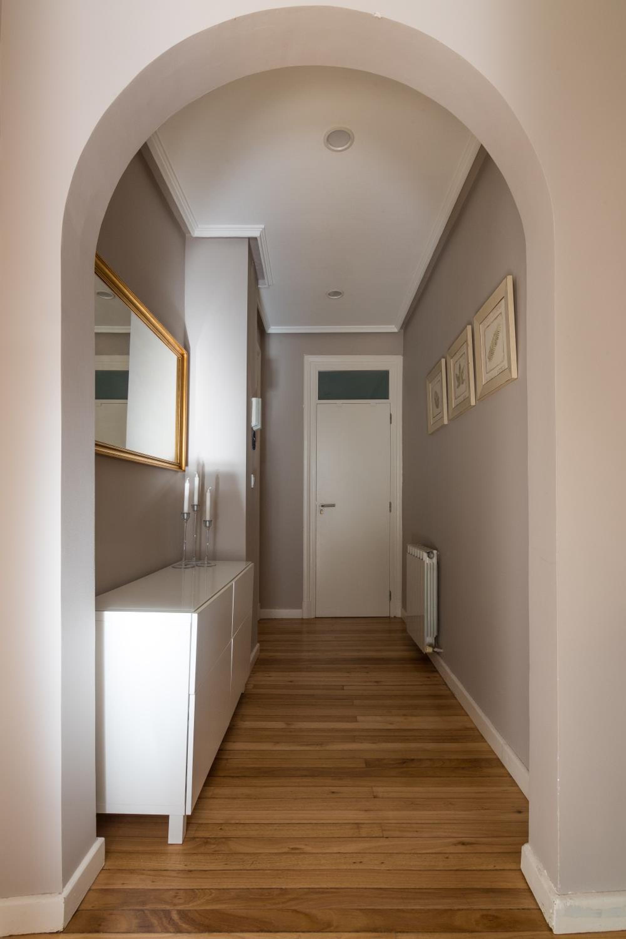 Two-Bedroom Apartment - Photo 9