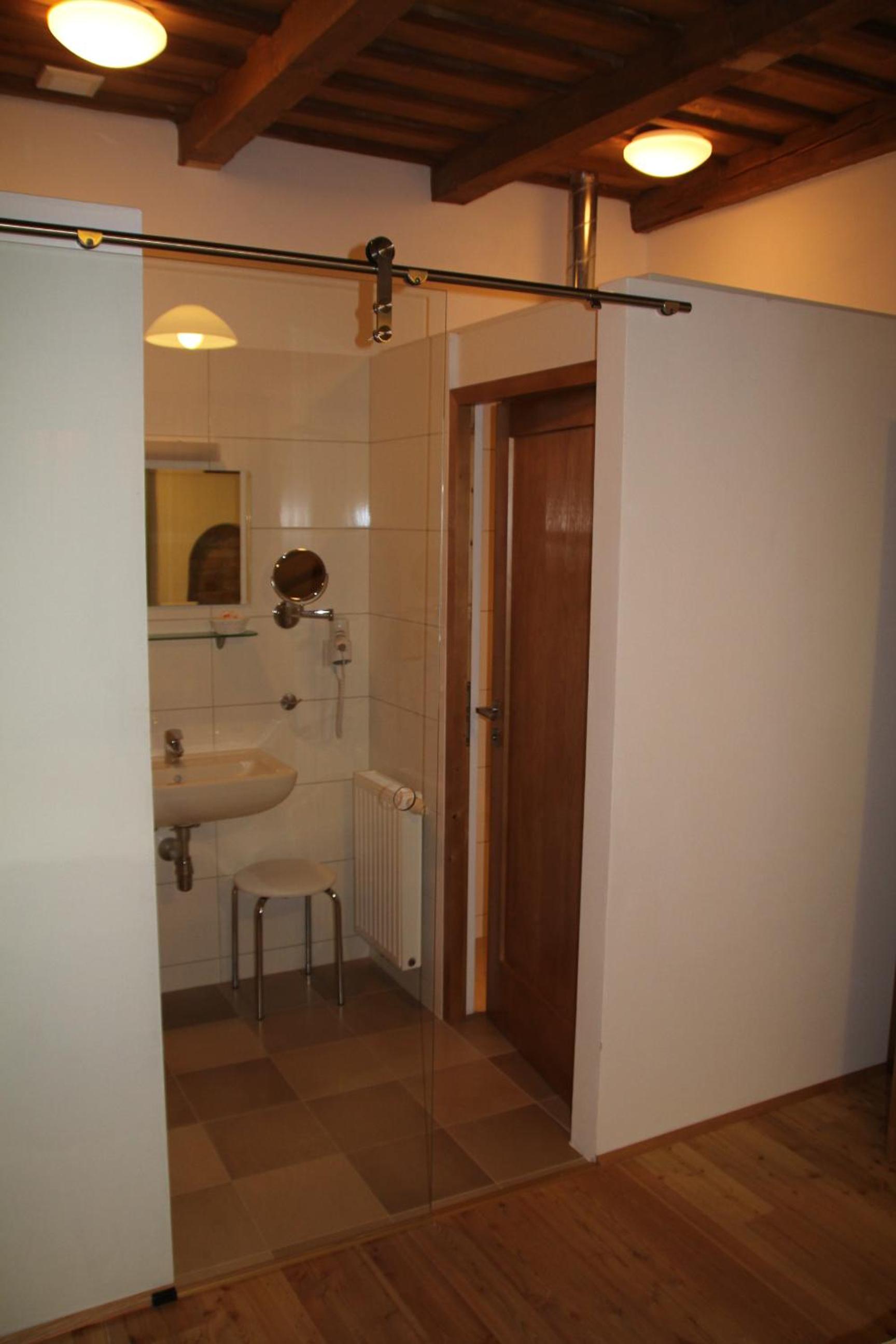 Apartment 2 photo 2