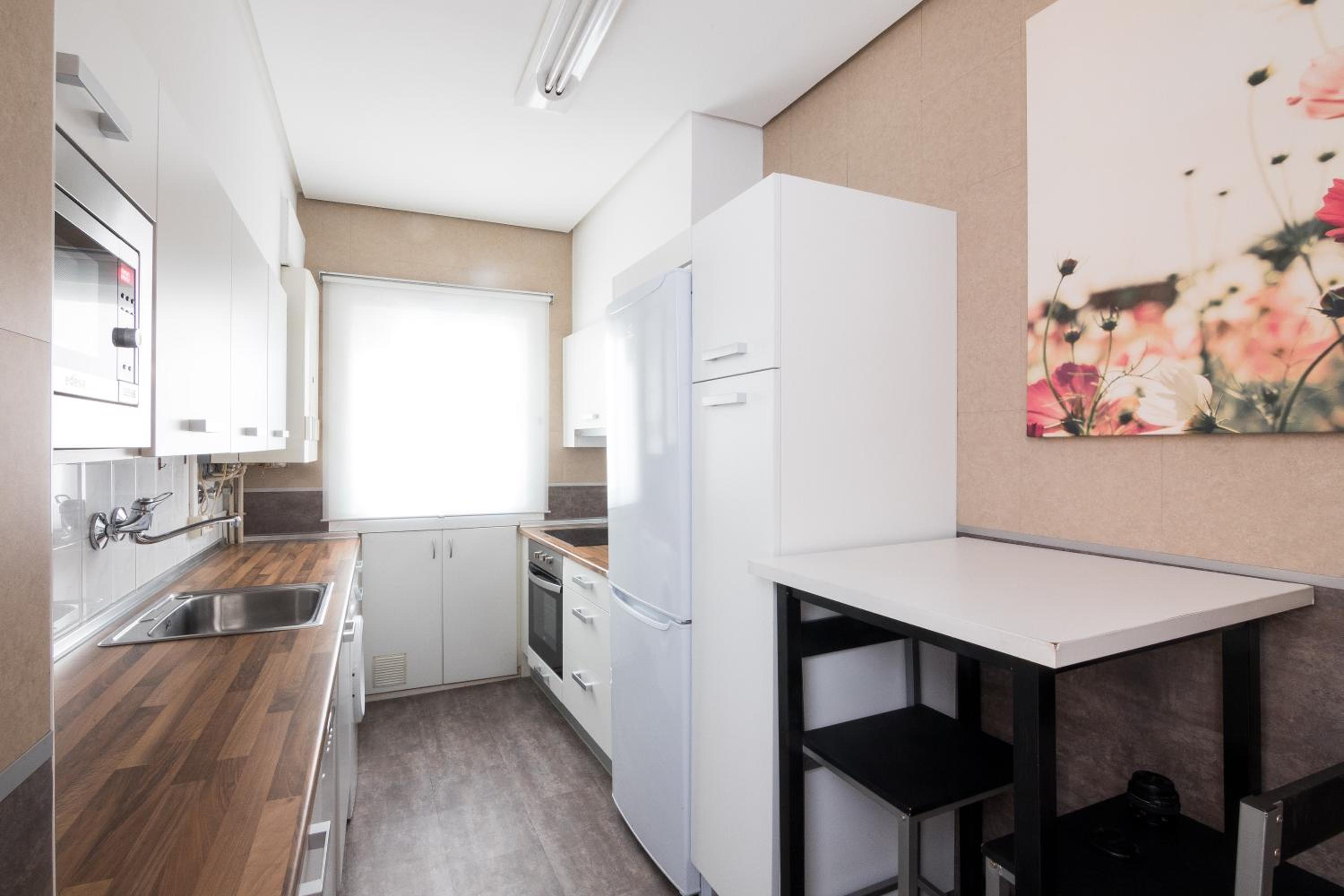 Two-Bedroom Apartment - Photo 11