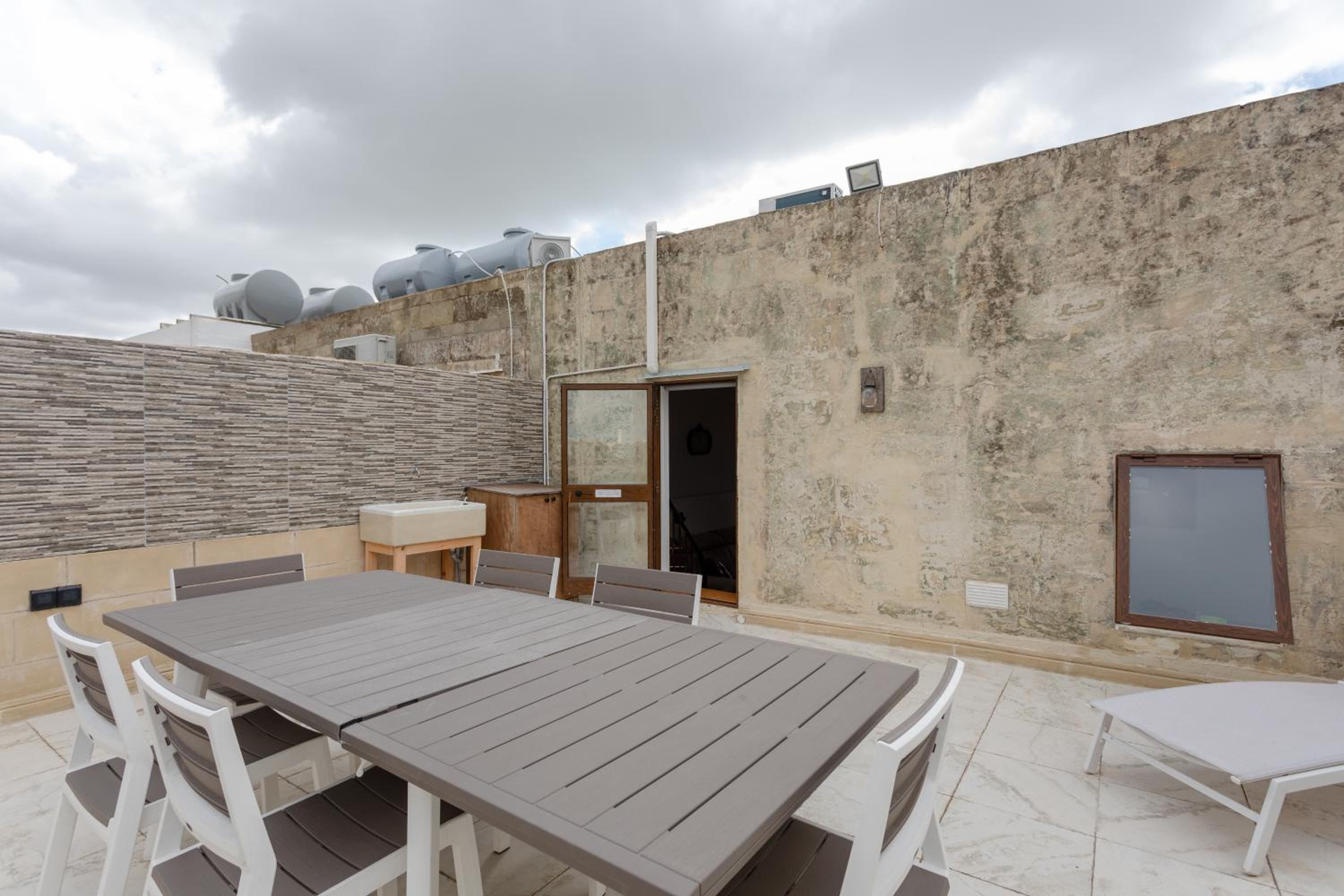 Suite with Terrace - Photo 29
