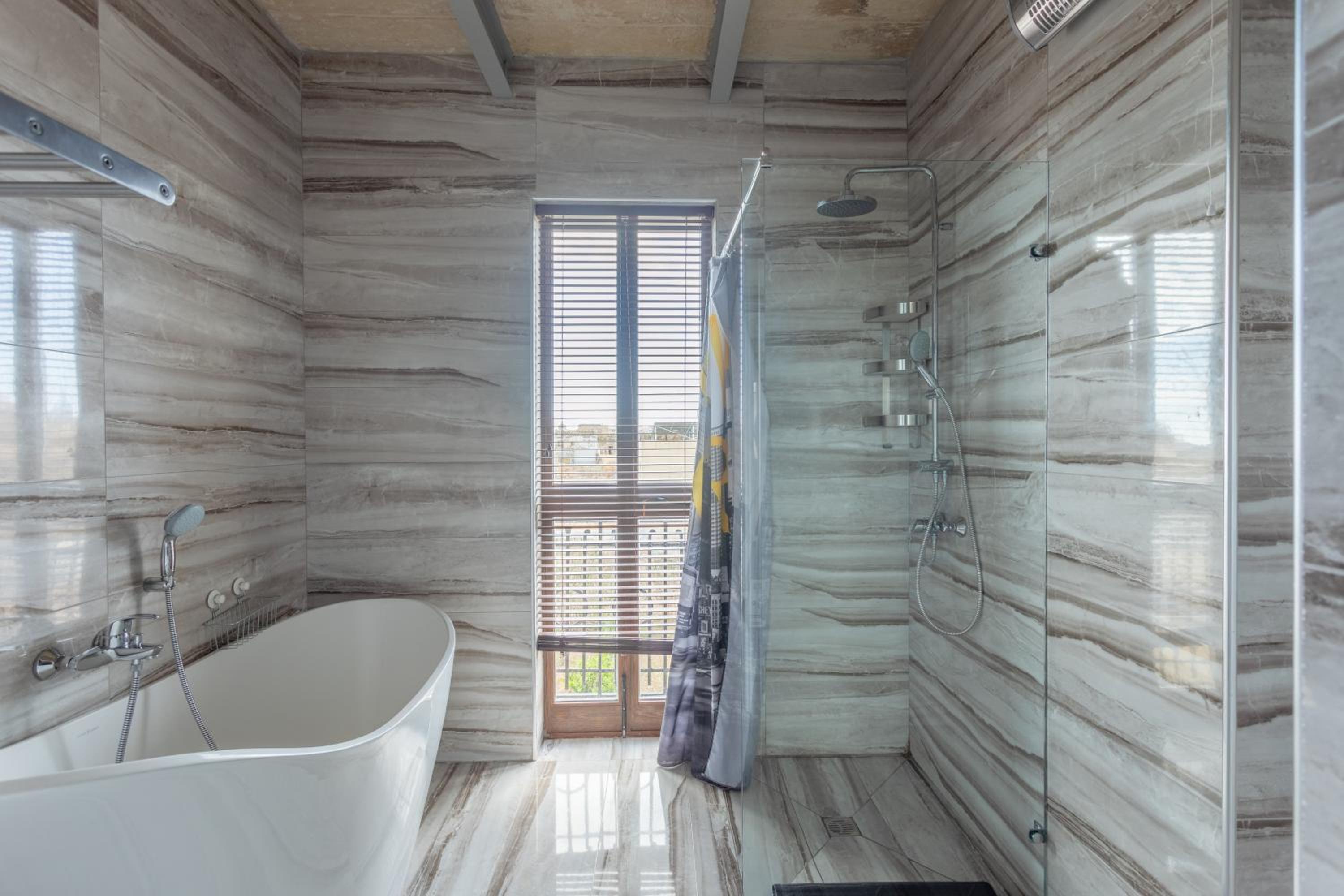 Suite with Terrace - Photo 10