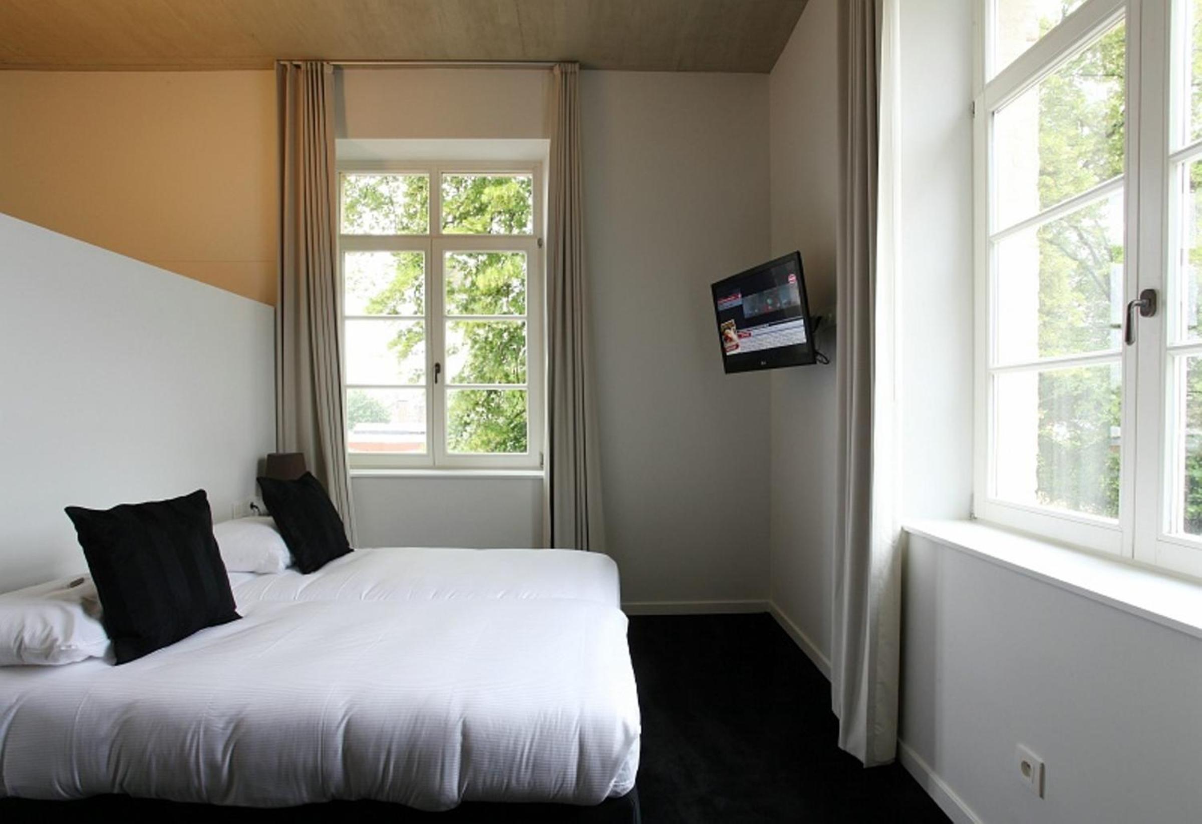 Standard Double Room - Photo 2
