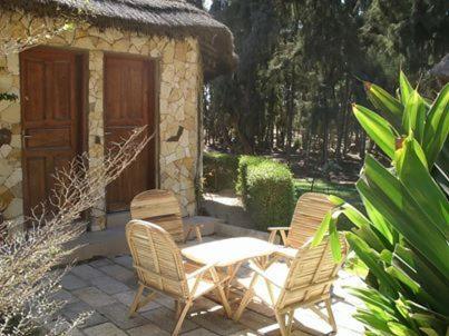 Bungalow (2 Adults) photo 2