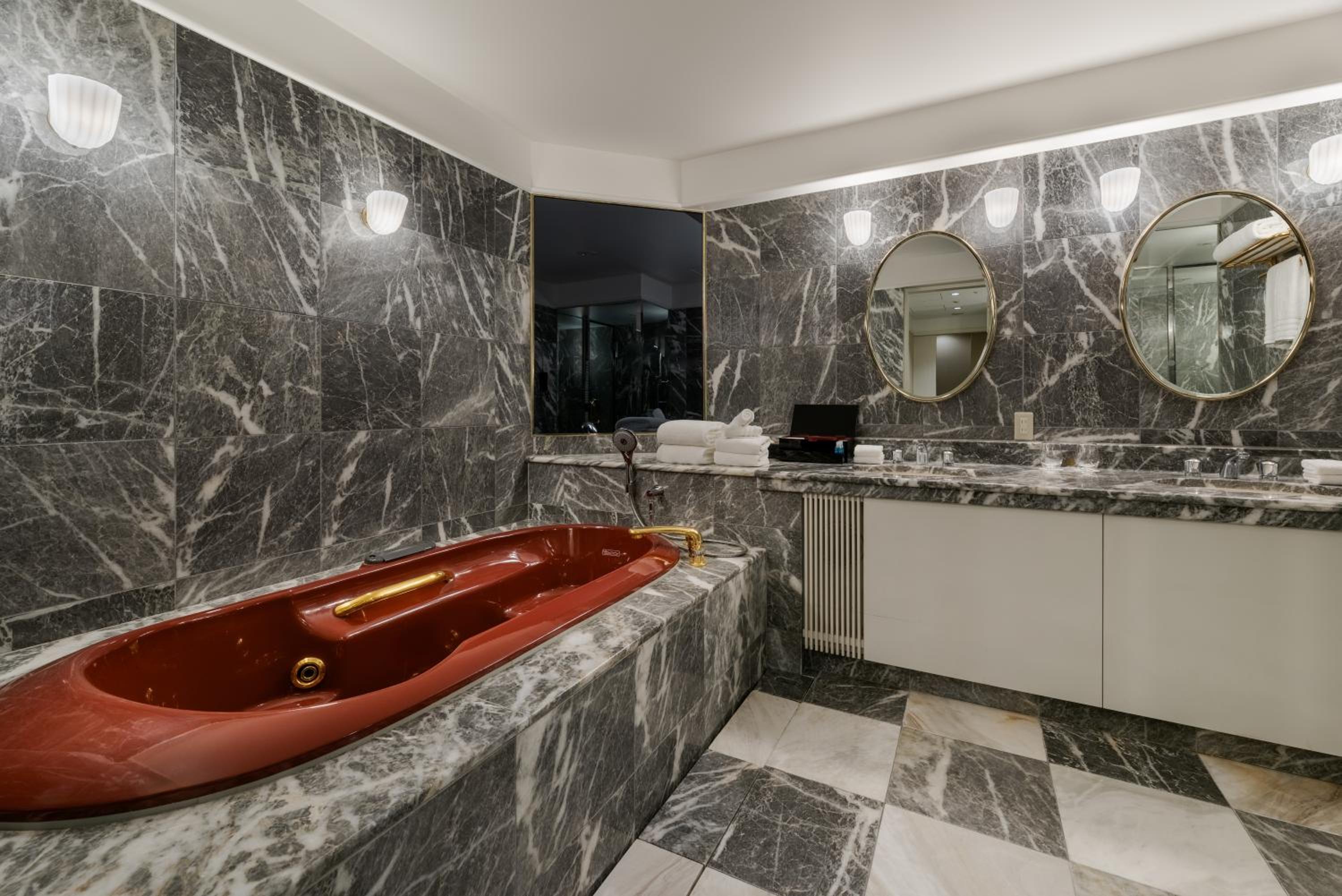 Deluxe Twin Suite photo 3