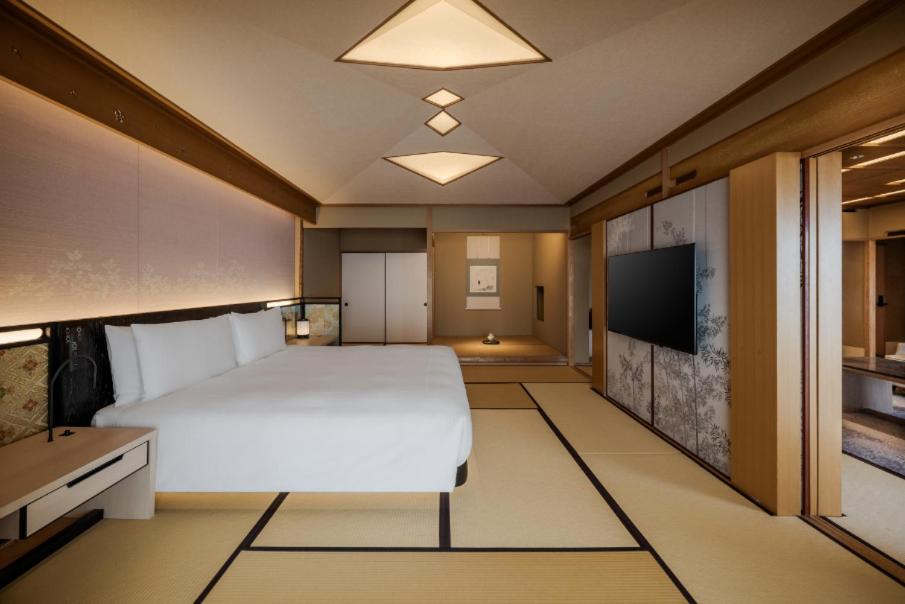 Premium King Room with Tatami photo 2