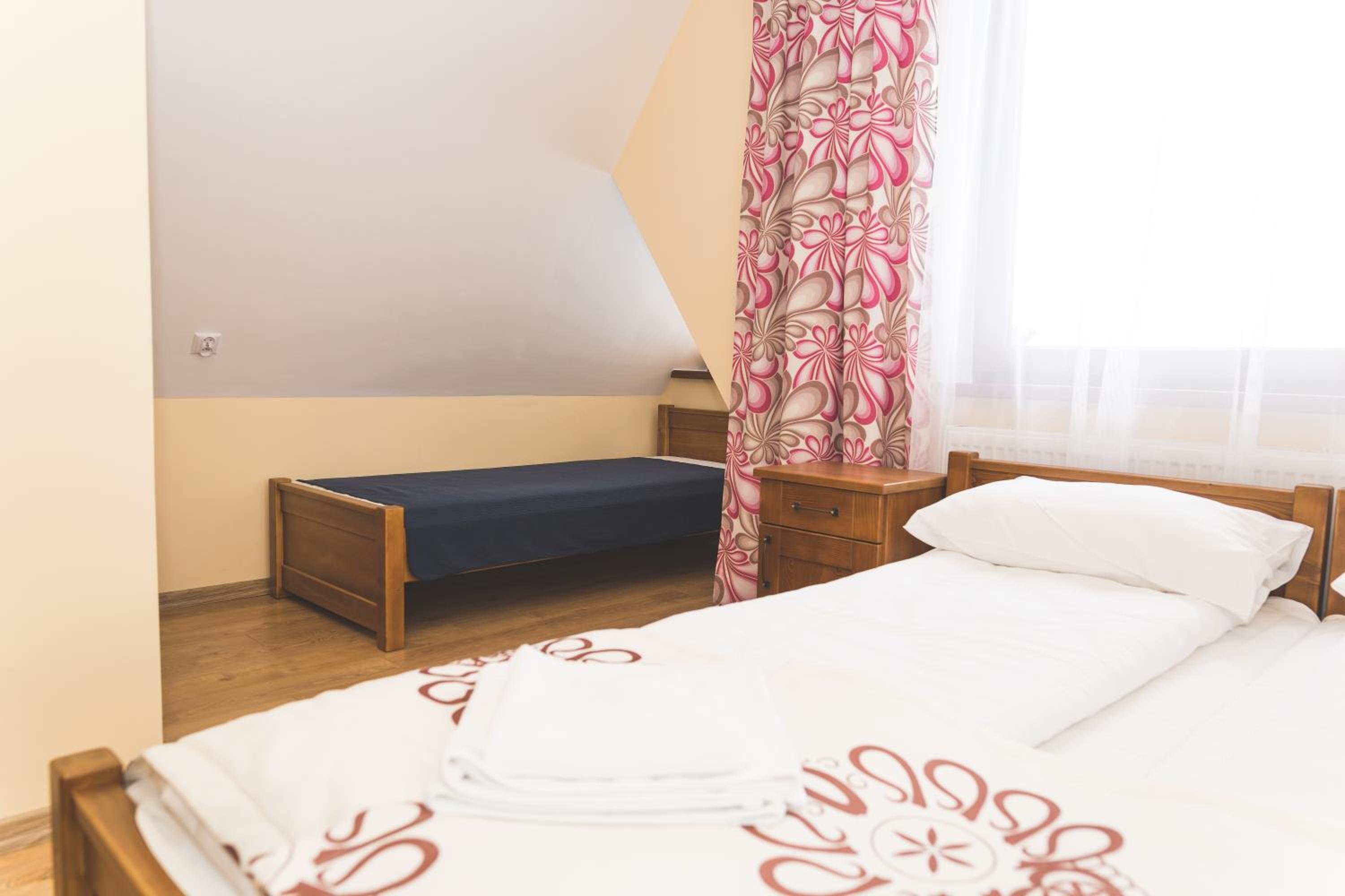 Standard Triple Room - Photo 1