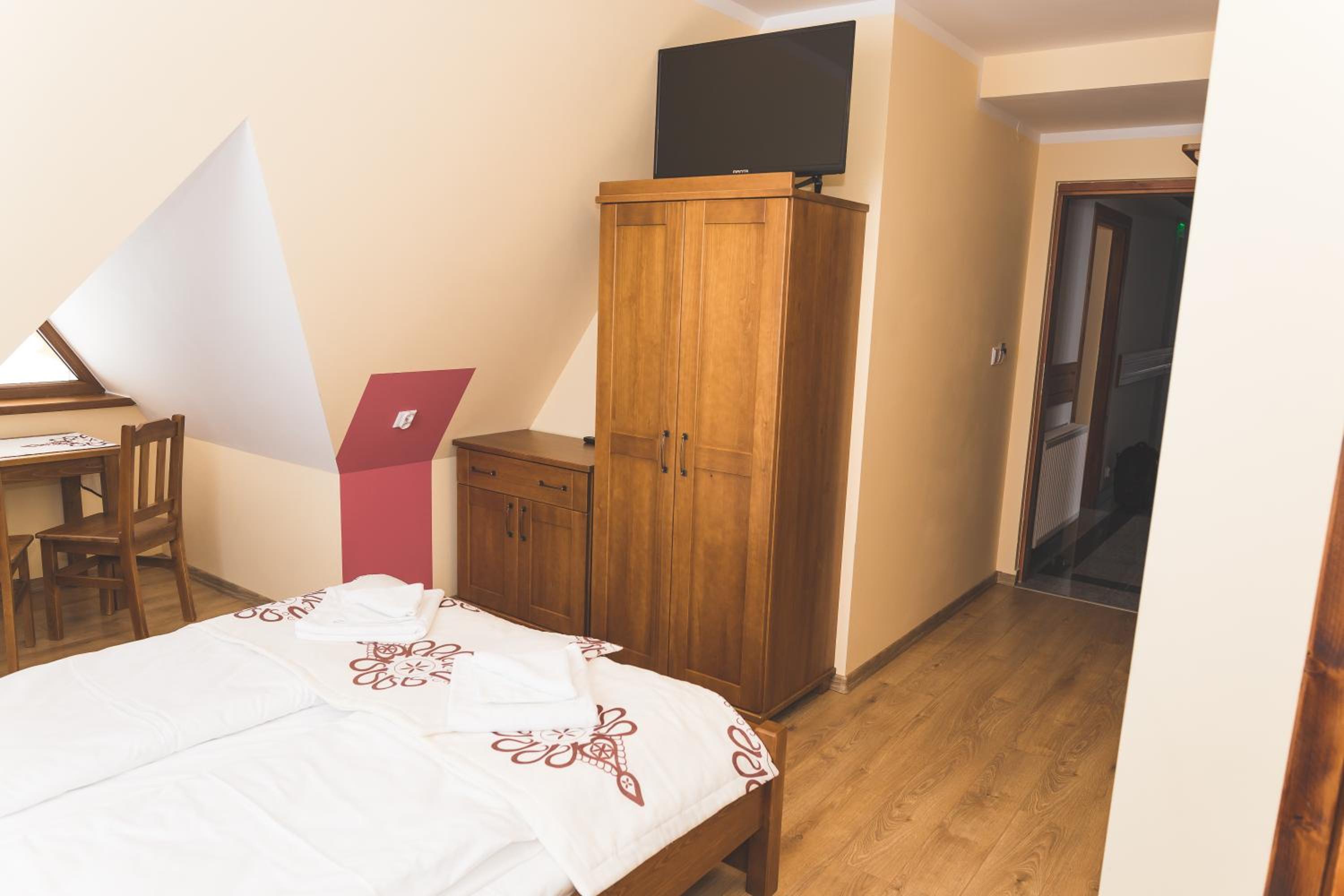 Standard Triple Room - Photo 3