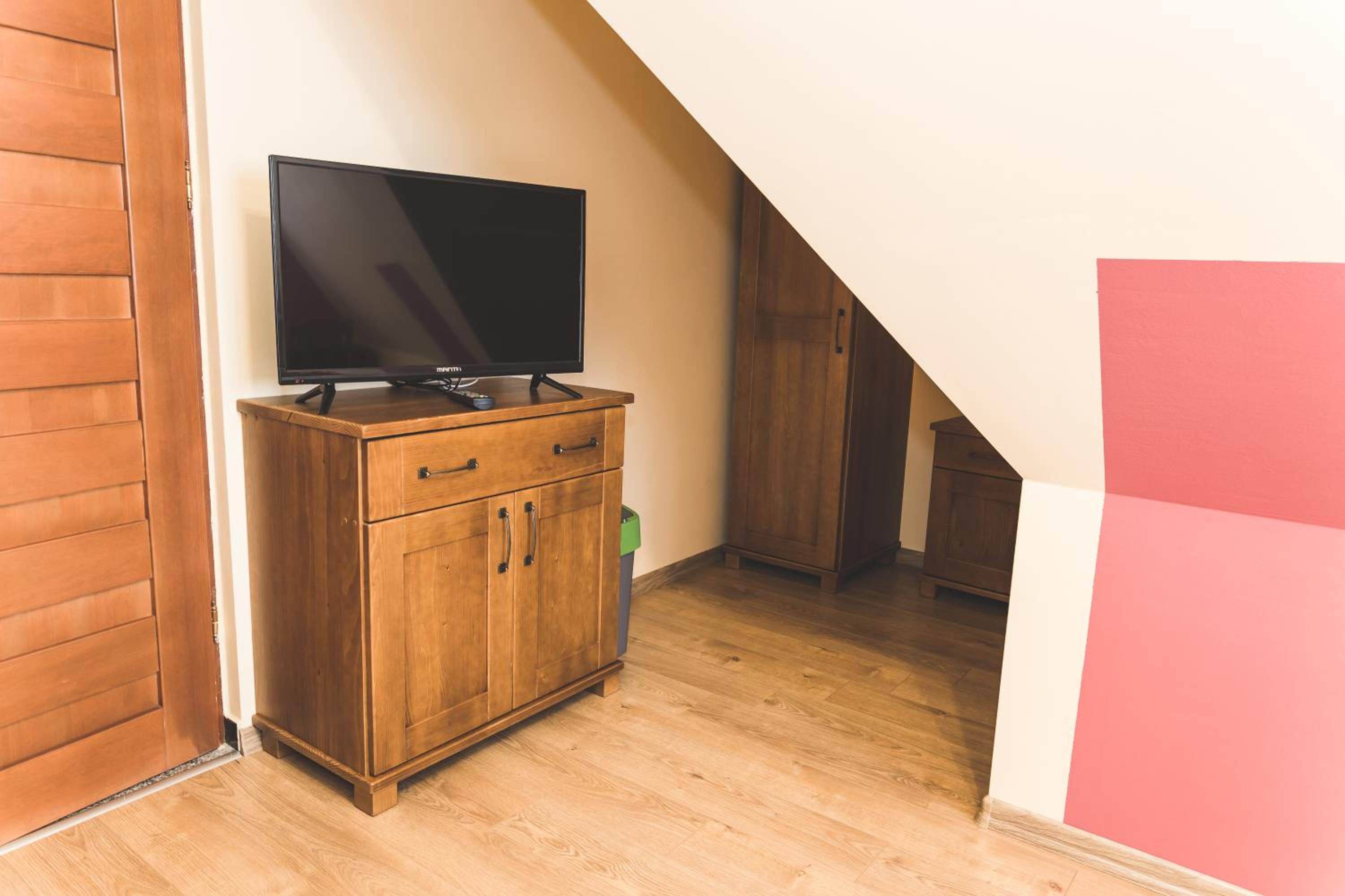 Small Double Room - Photo 5