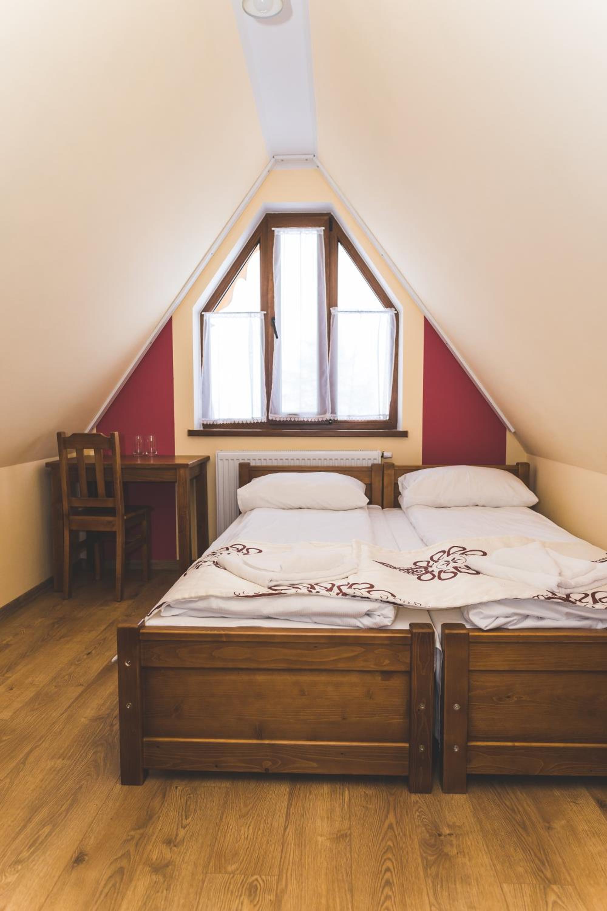 Standard Triple Room - Photo 10