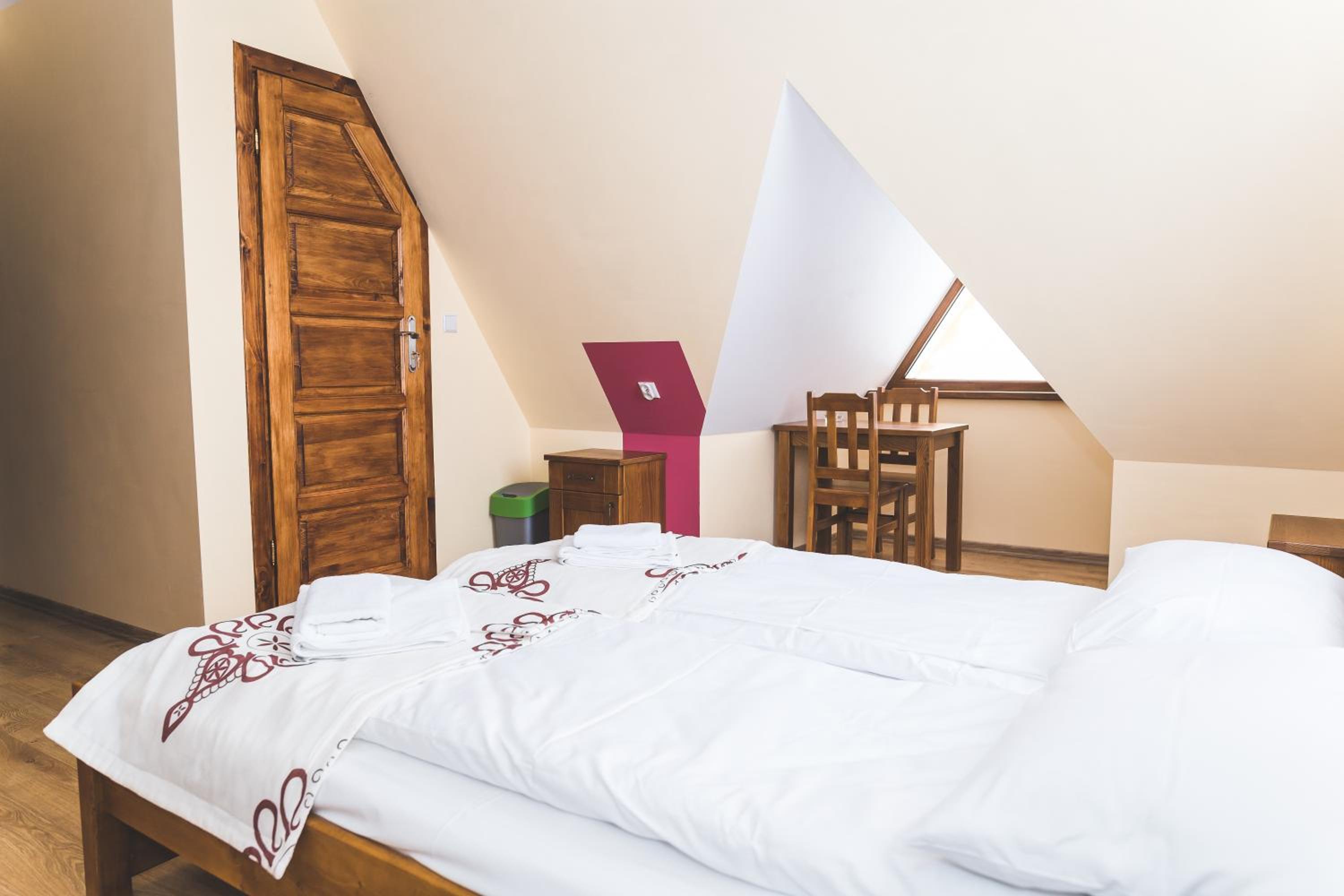 Standard Triple Room - Photo 2