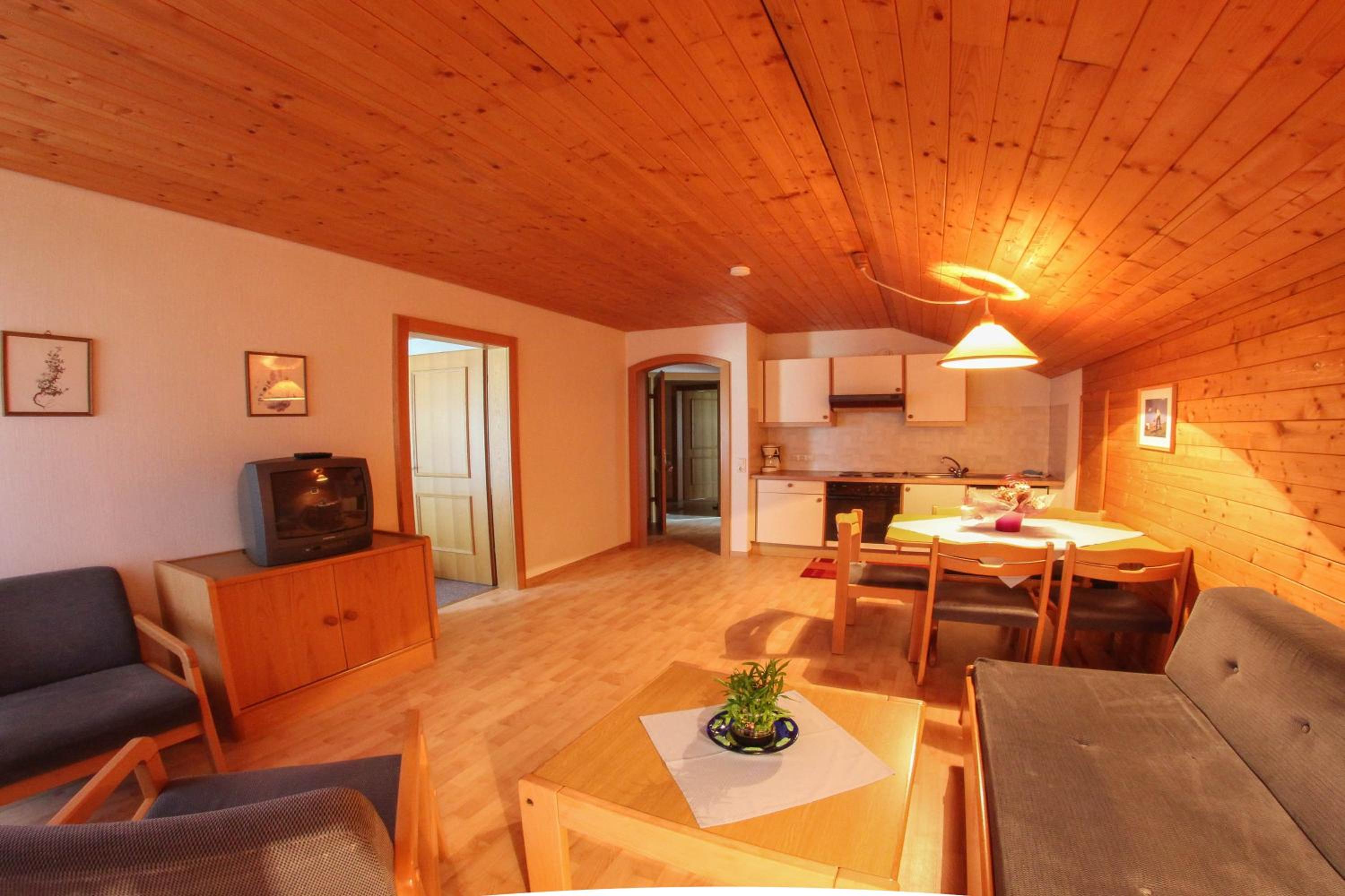 Three-Bedroom Apartment with Balcony photo 1