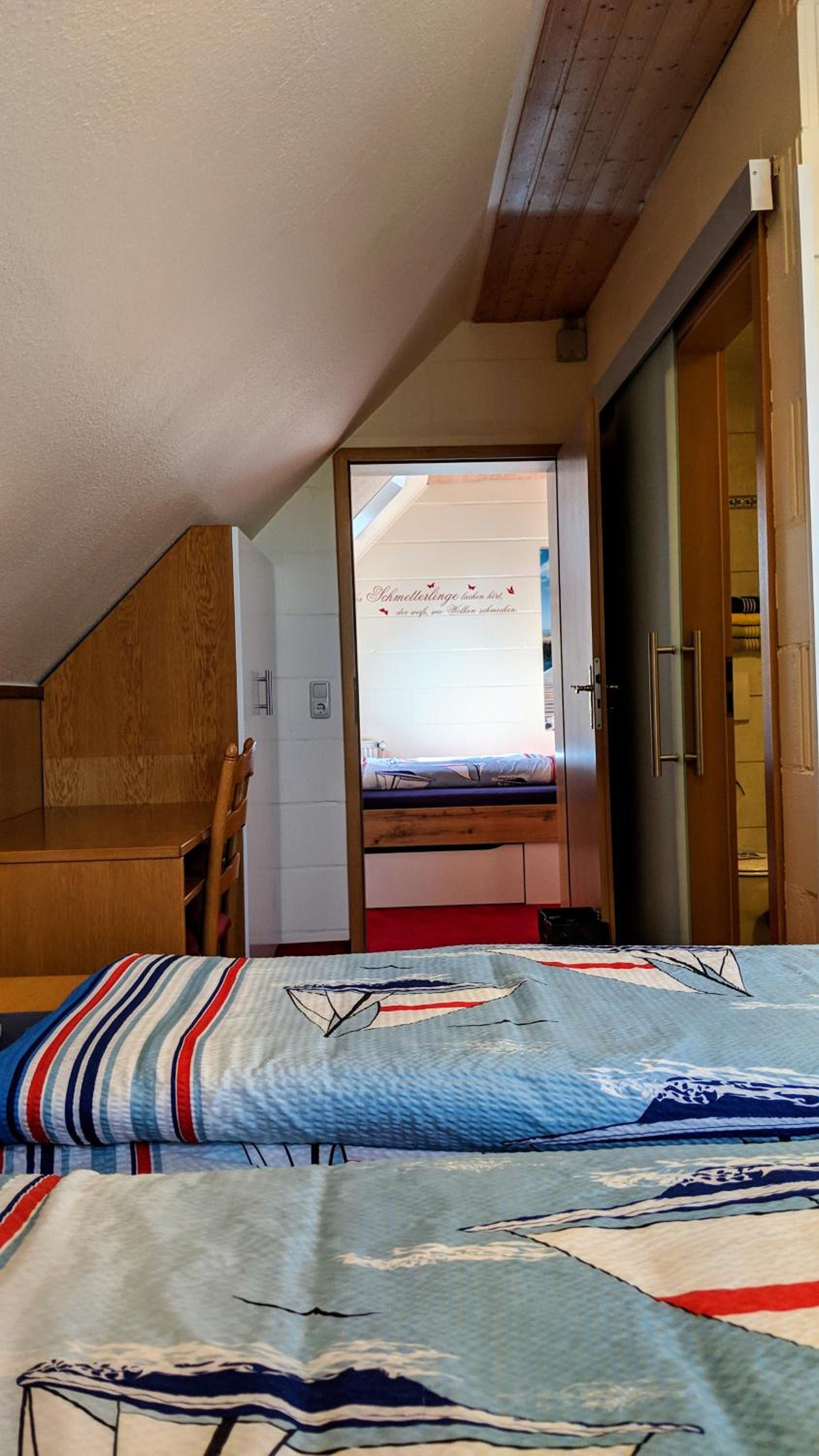 Deluxe Quadruple Room - Photo 4