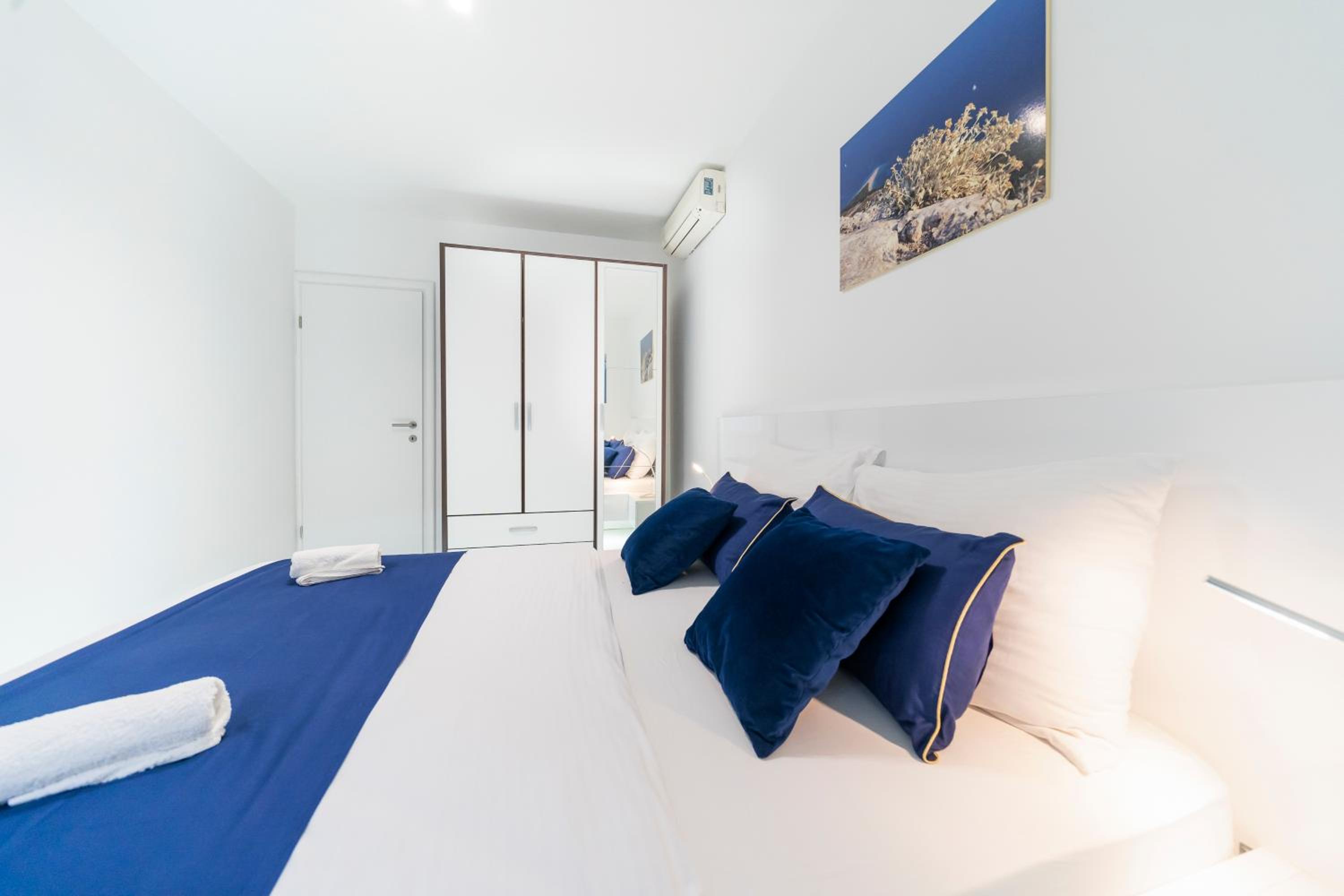 Apartment with Terrace photo 2