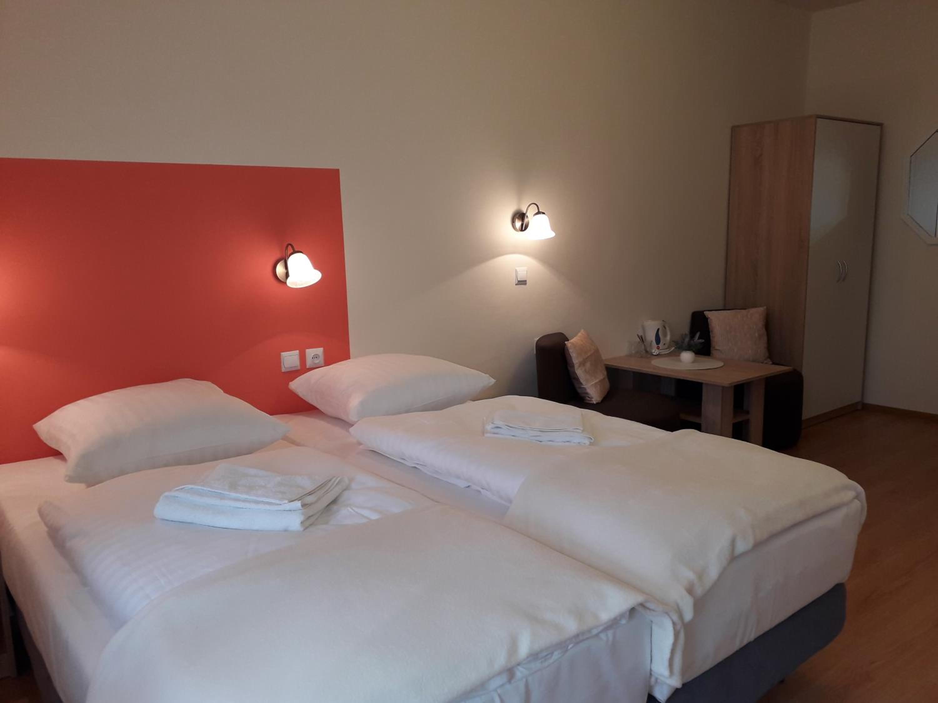 Triple Room with Balcony photo 3