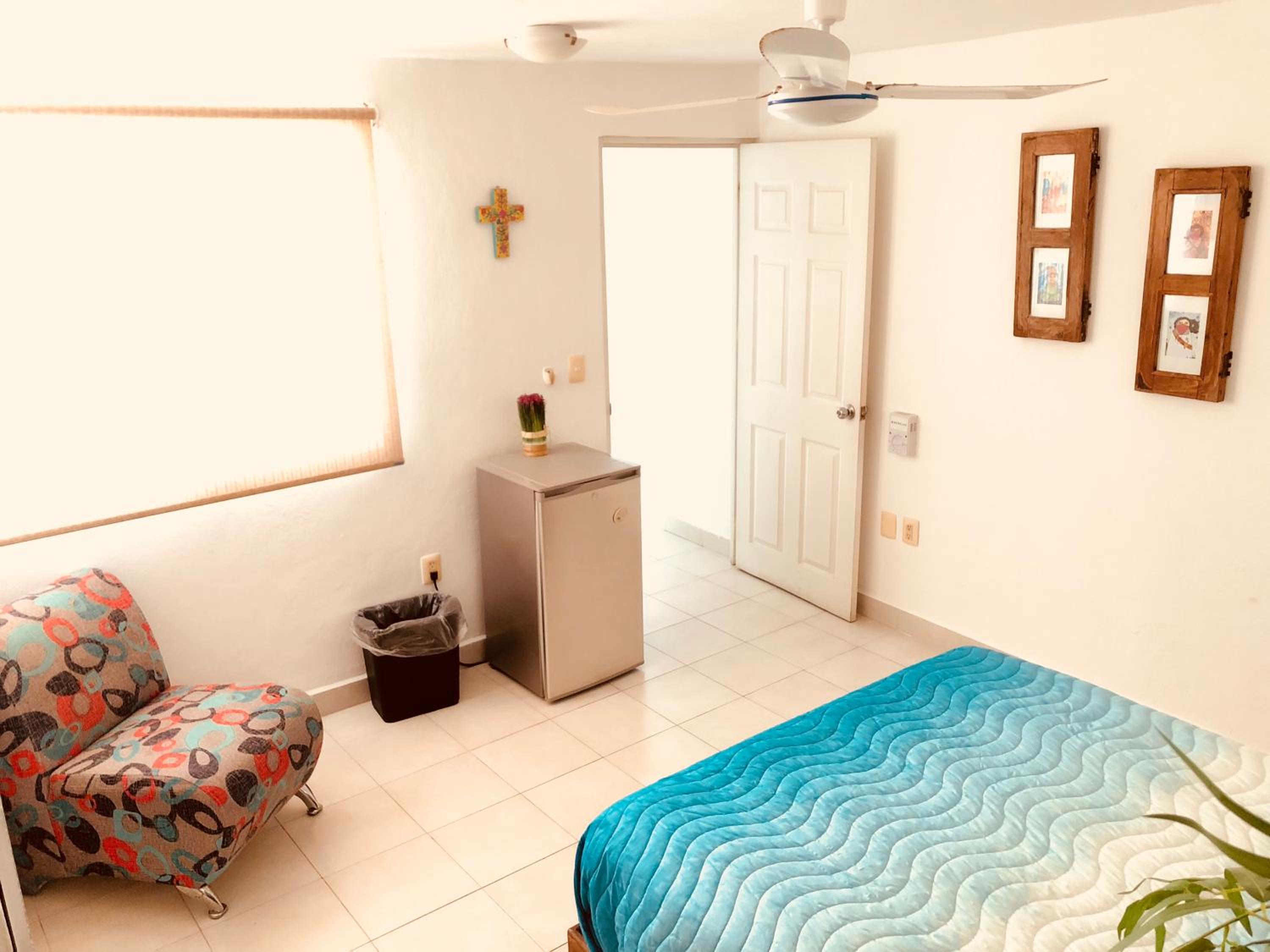 Double Room - Photo 7