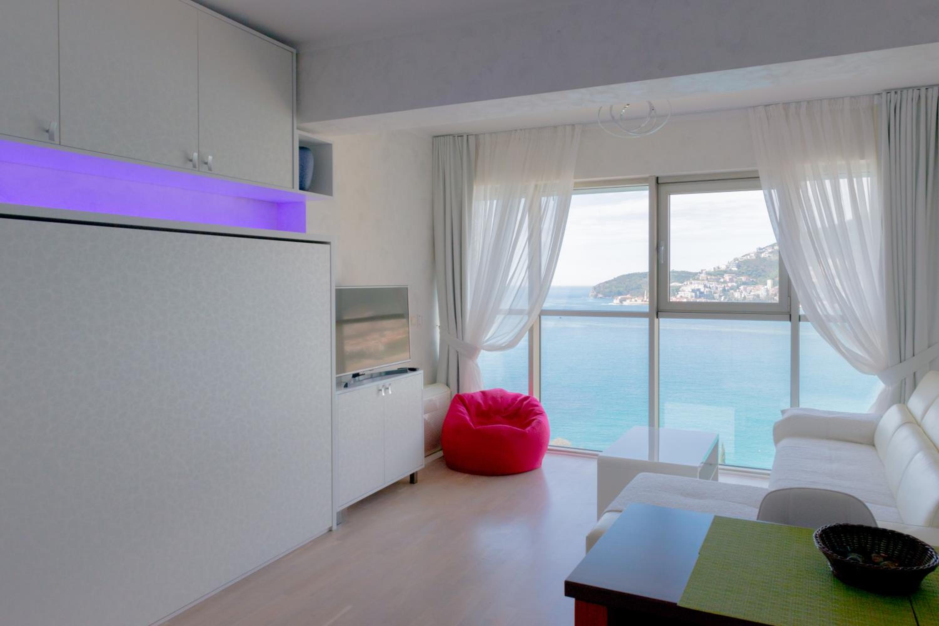 Studio Apartment With Sea View