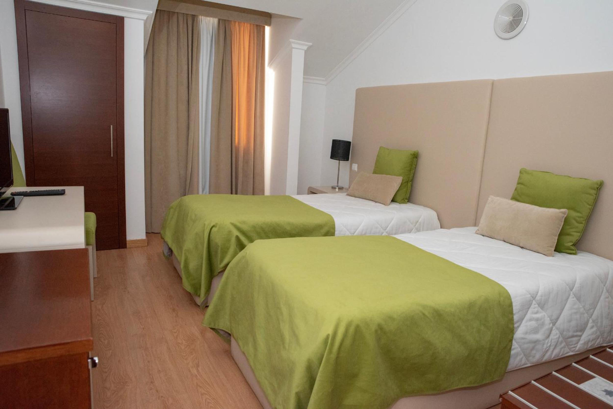 Quarto Duplo