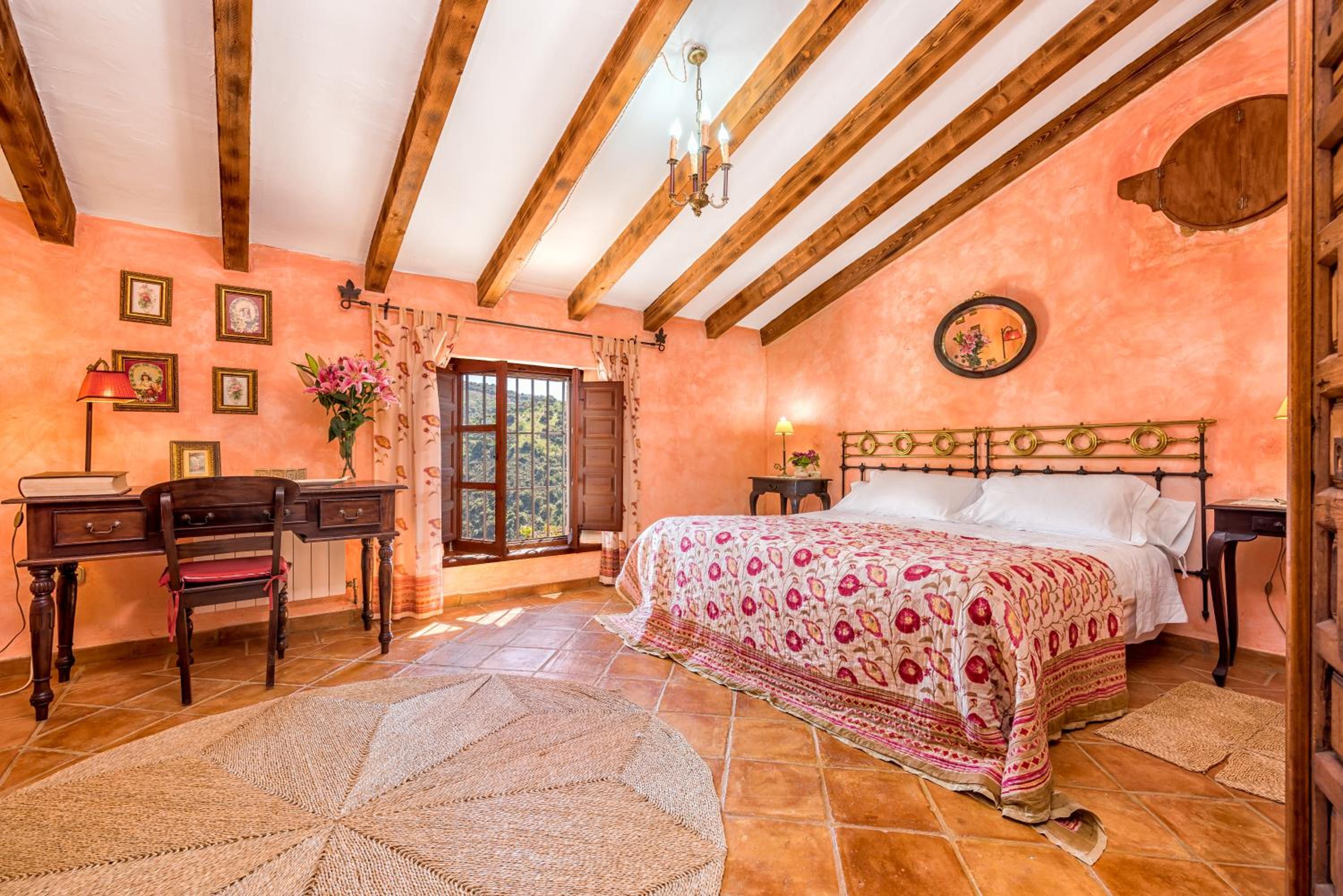 Casa de cinco habitaciones