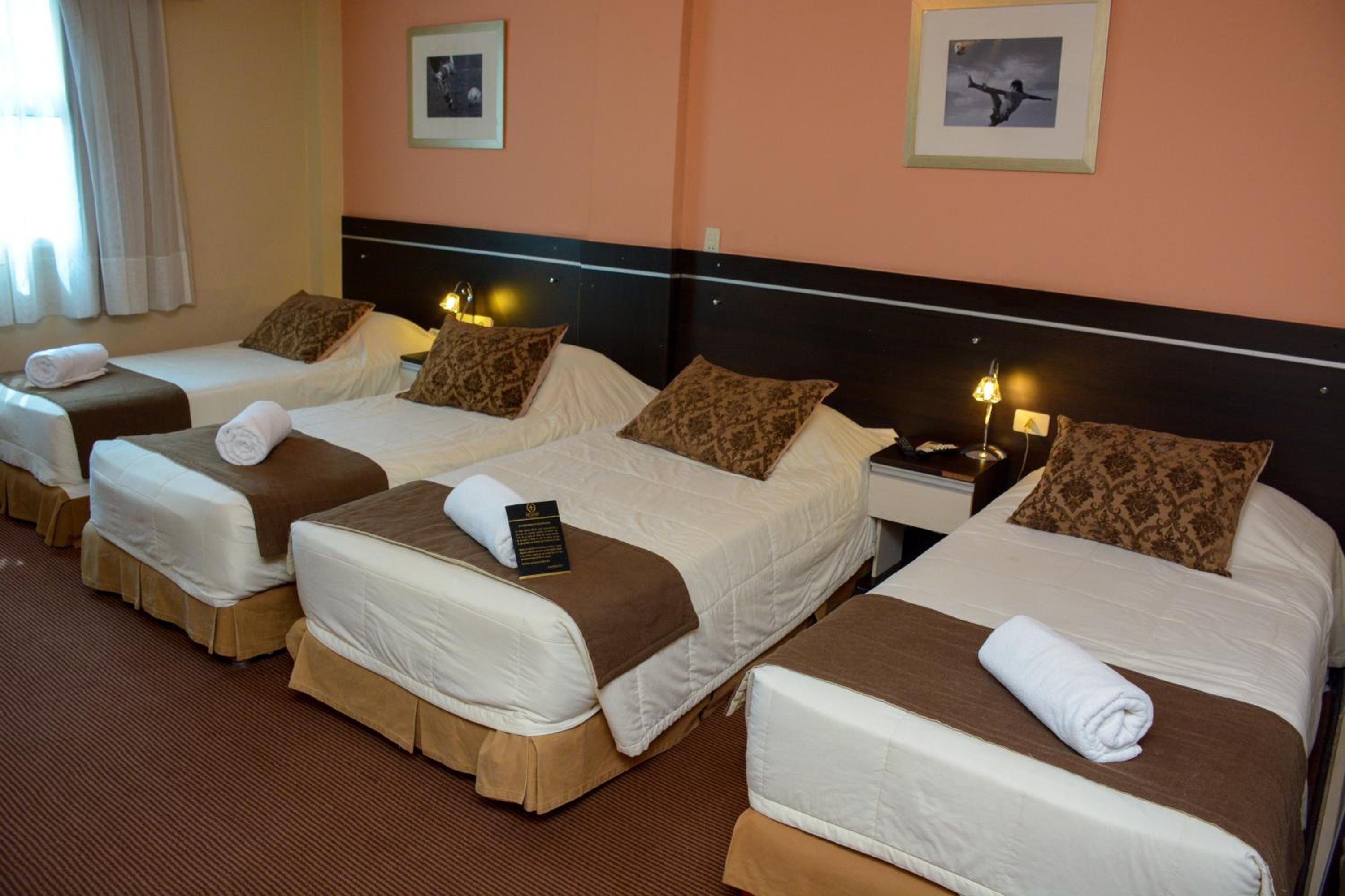 Classic Quadruple Room photo 2