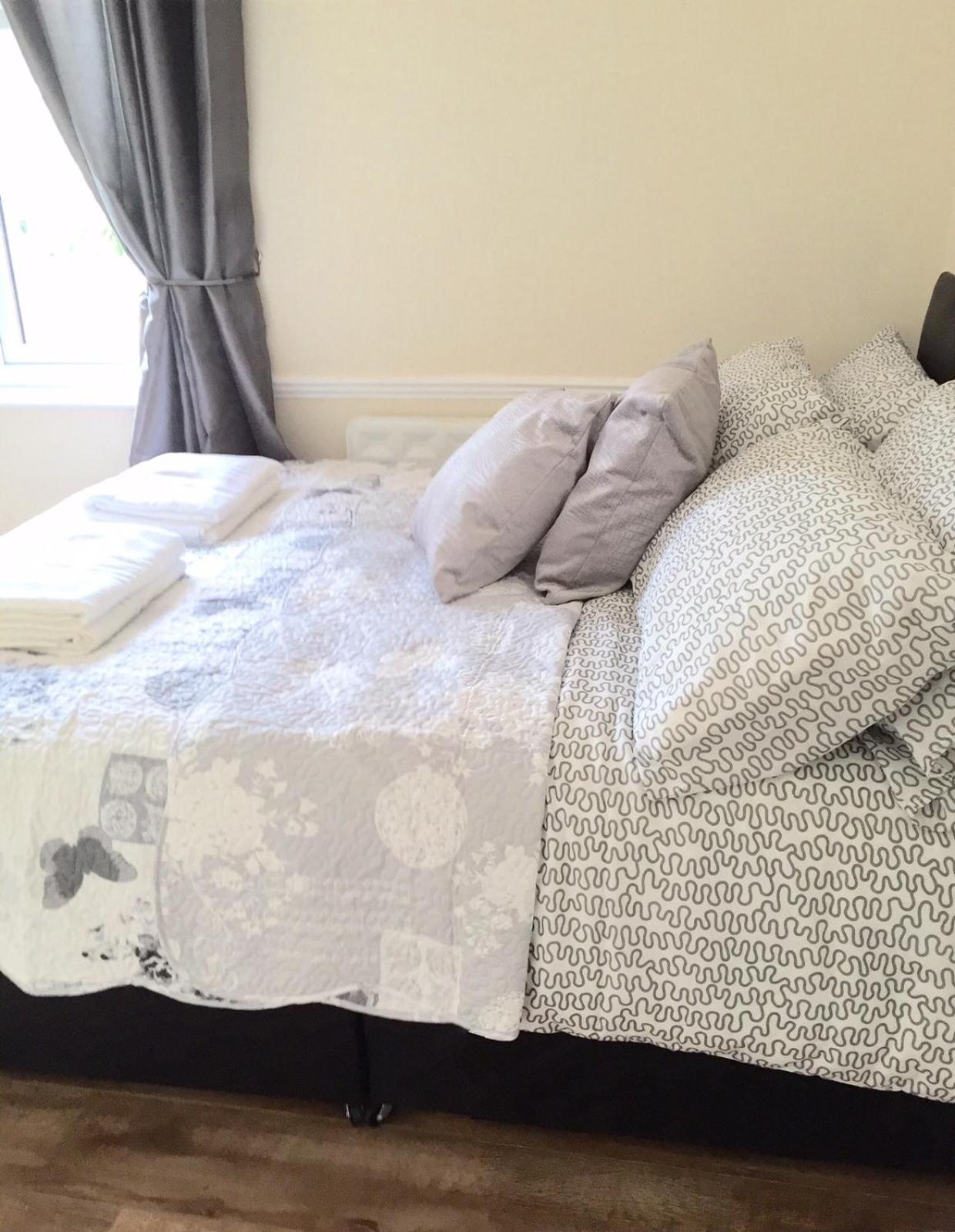 One-Bedroom Apartment - Photo 5