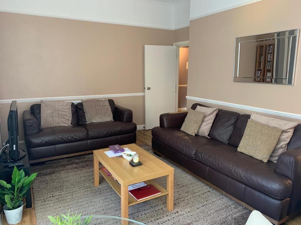 One-Bedroom Apartment - Photo 1