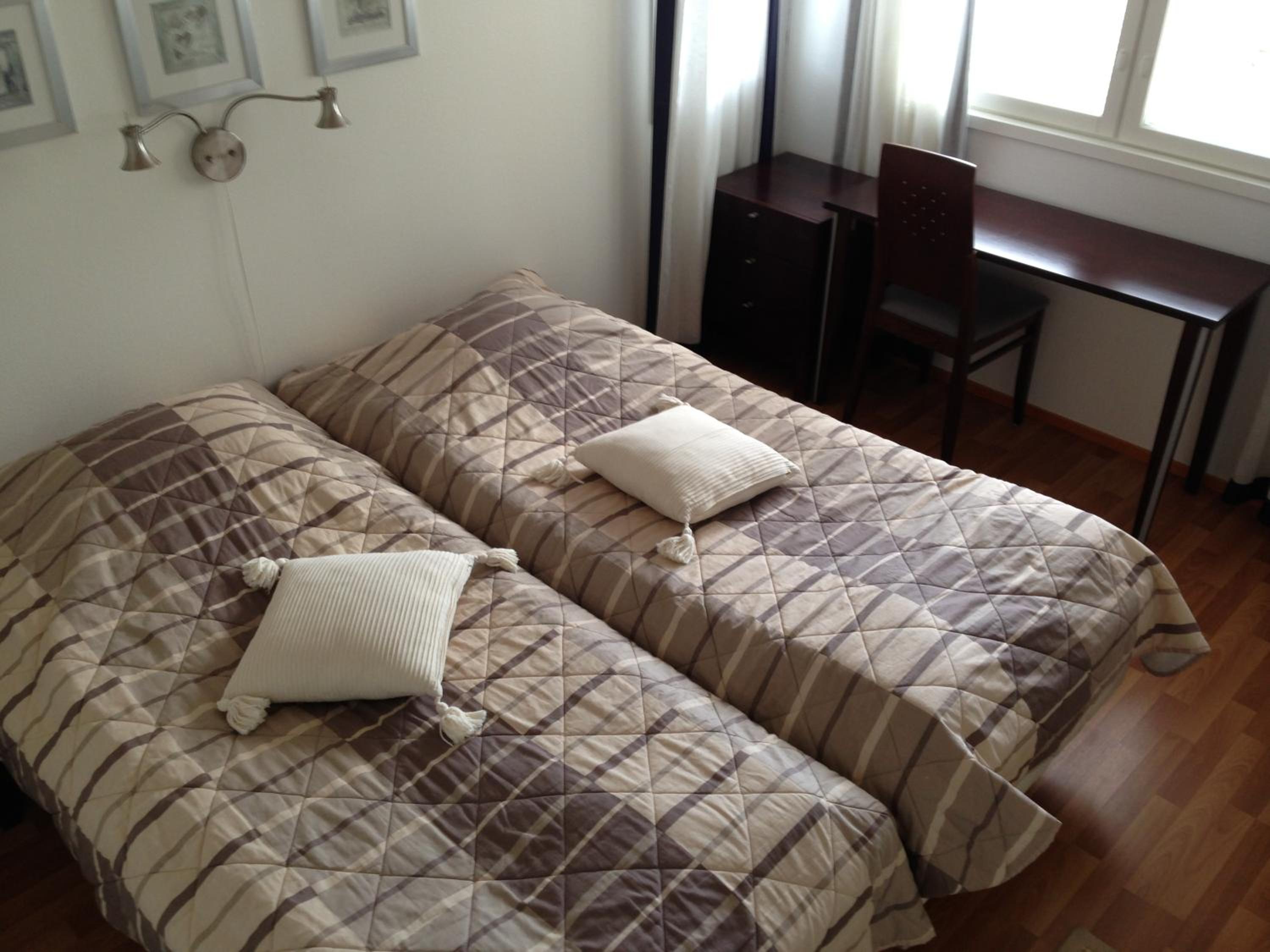 One-Bedroom Apartment with Sauna - Photo 8