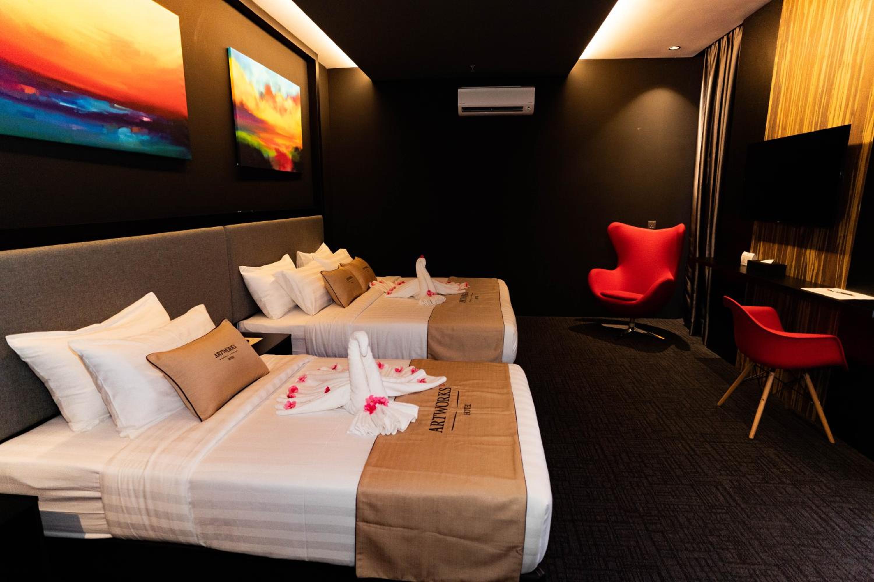 Family Suite with window
